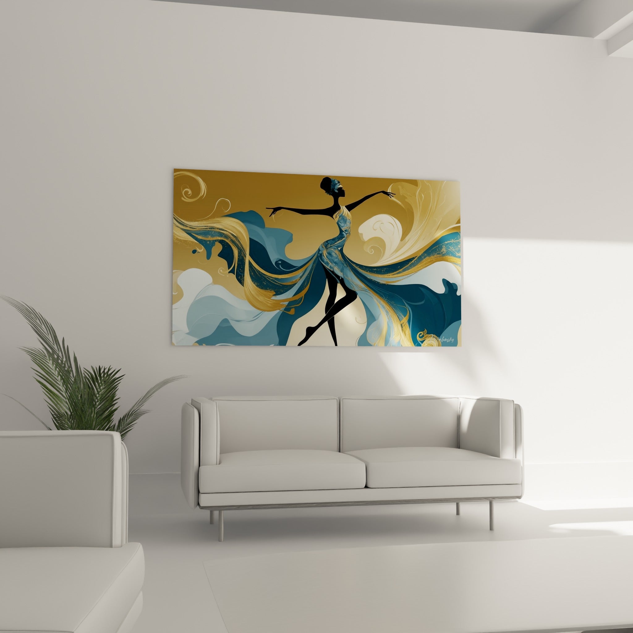 Figure de danseuse noire enveloppée de voiles bleus et dorés au-dessus d'un canapé dans un salon lumineux