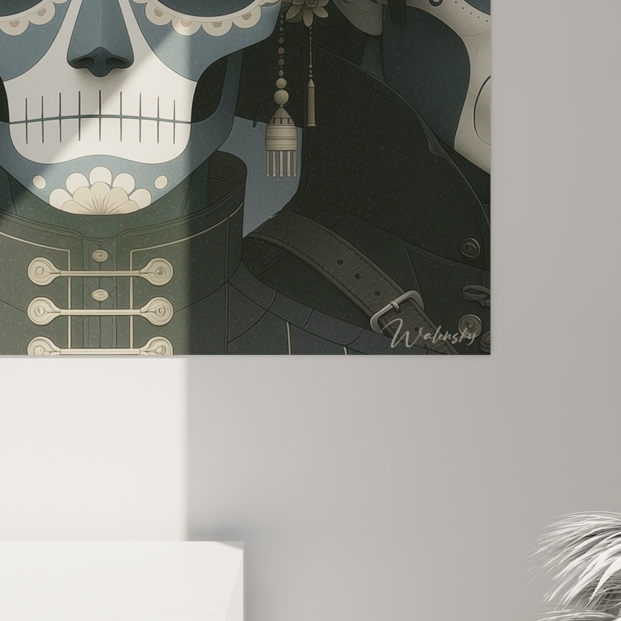 Détail des pétales ivoire et du grain bleu ardoise sur ce tableau crâne fleuri Dia de los Muertos