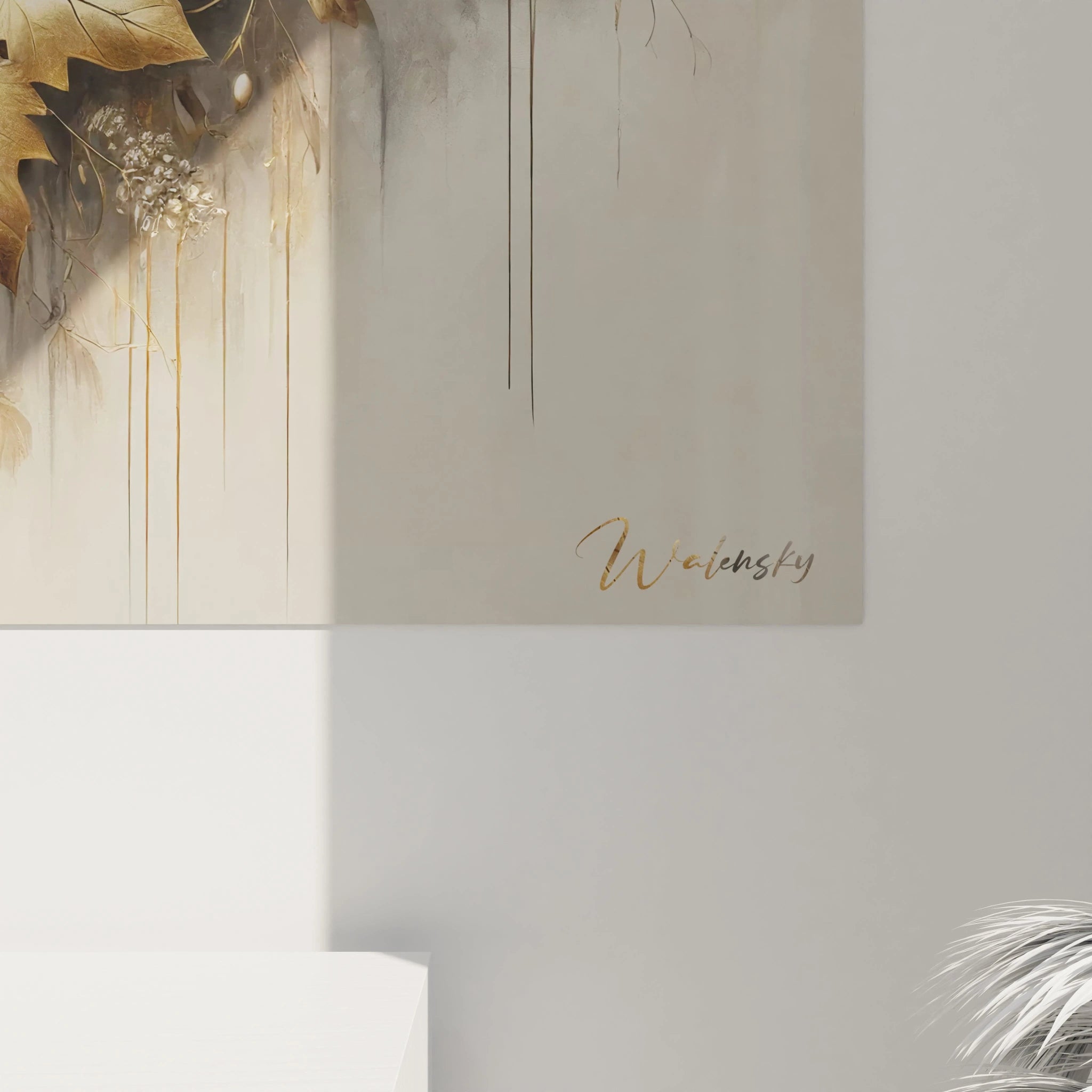 Admirez de pres la finesse des details dans ce tableau capybara, ou les nuances de bronze, gris et beige et les motifs floraux dorés capturent la tranquilite de cet animal en harmonie avec son environnement.