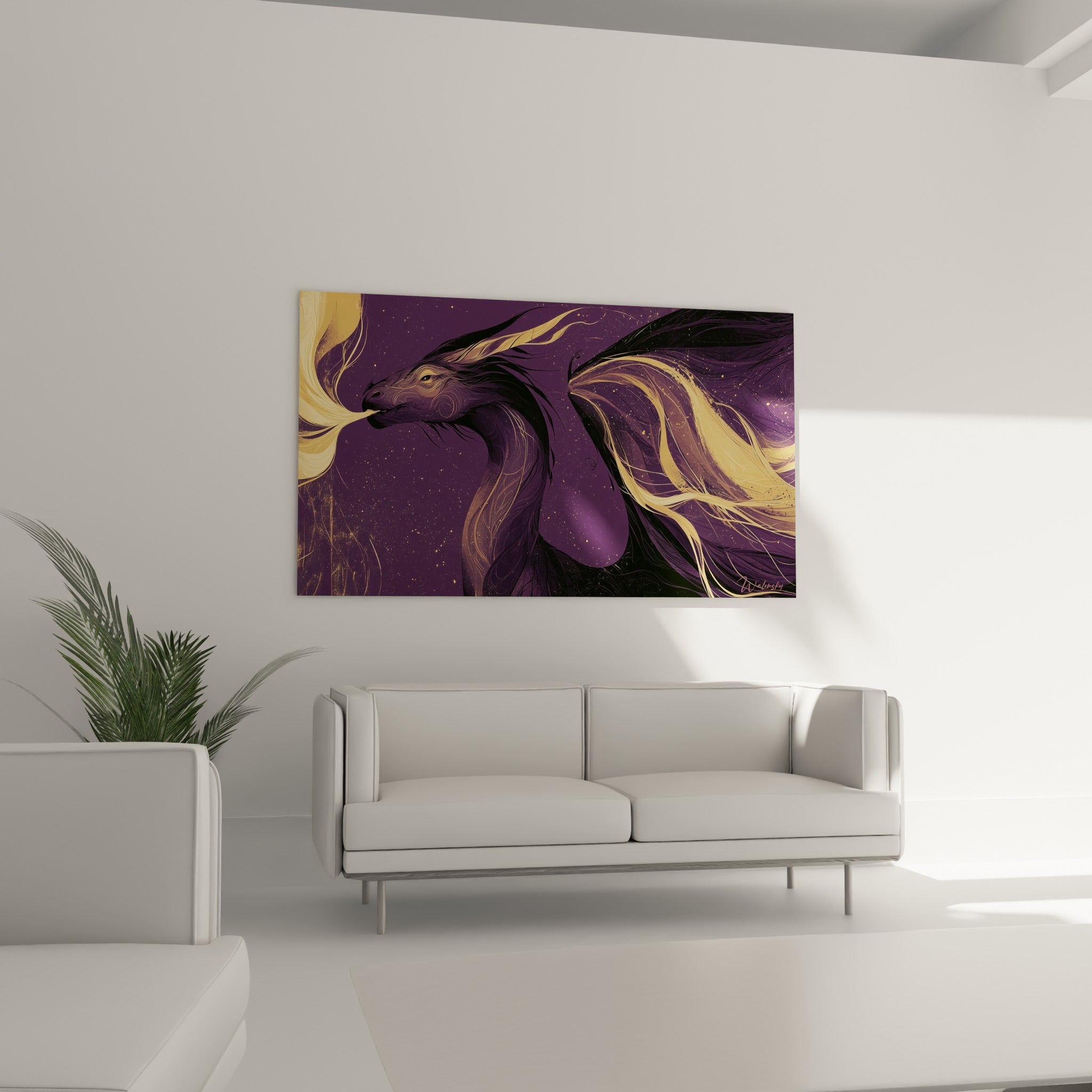 Silhouette de dragon anthracite et or aux longues mèches fluides, au-dessus d'un canapé dans un salon lumineux
