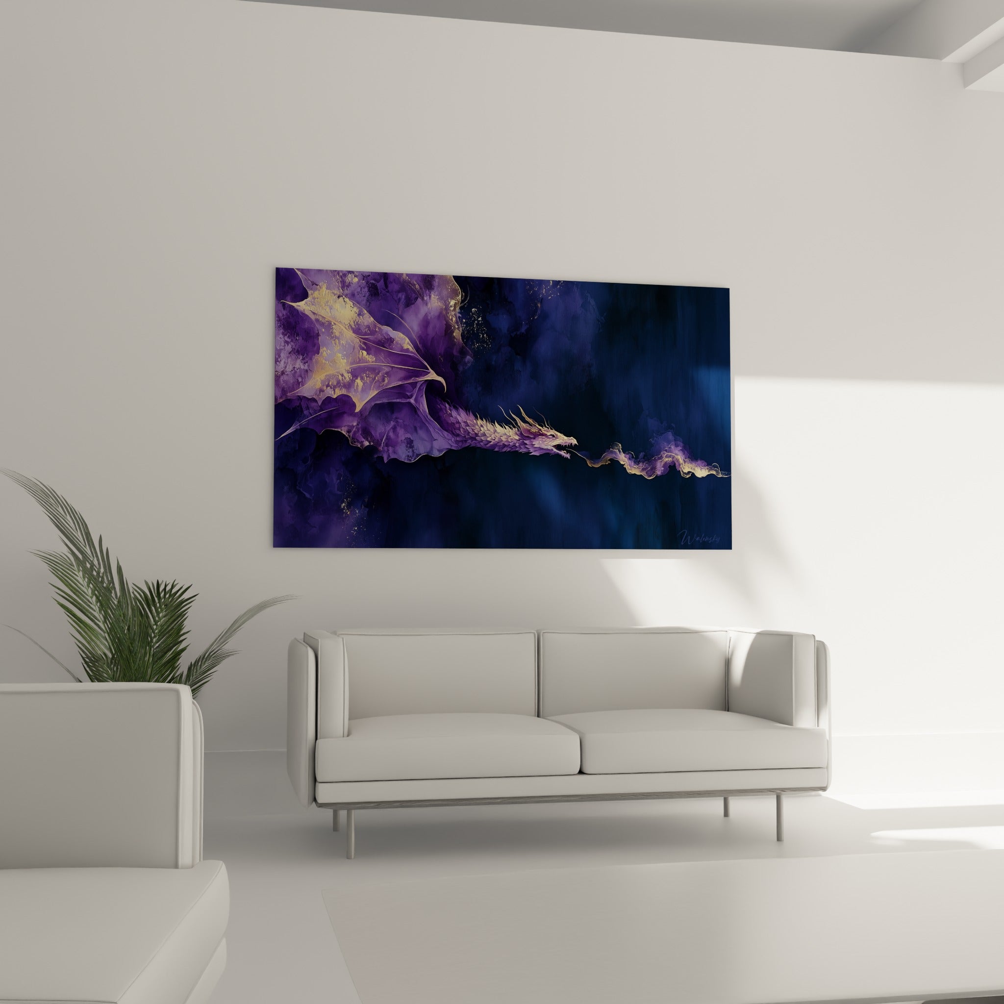 Silhouette de dragon aux teintes prune et or placée au-dessus d'un canapé dans un salon lumineux
