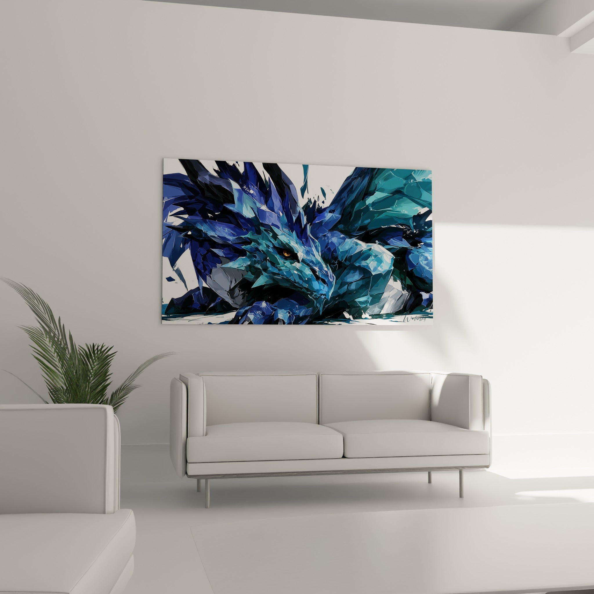 Tête de dragon turquoise et bleu glacé, regard ambré intense, accrochée au-dessus d'un canapé dans un salon lumineux