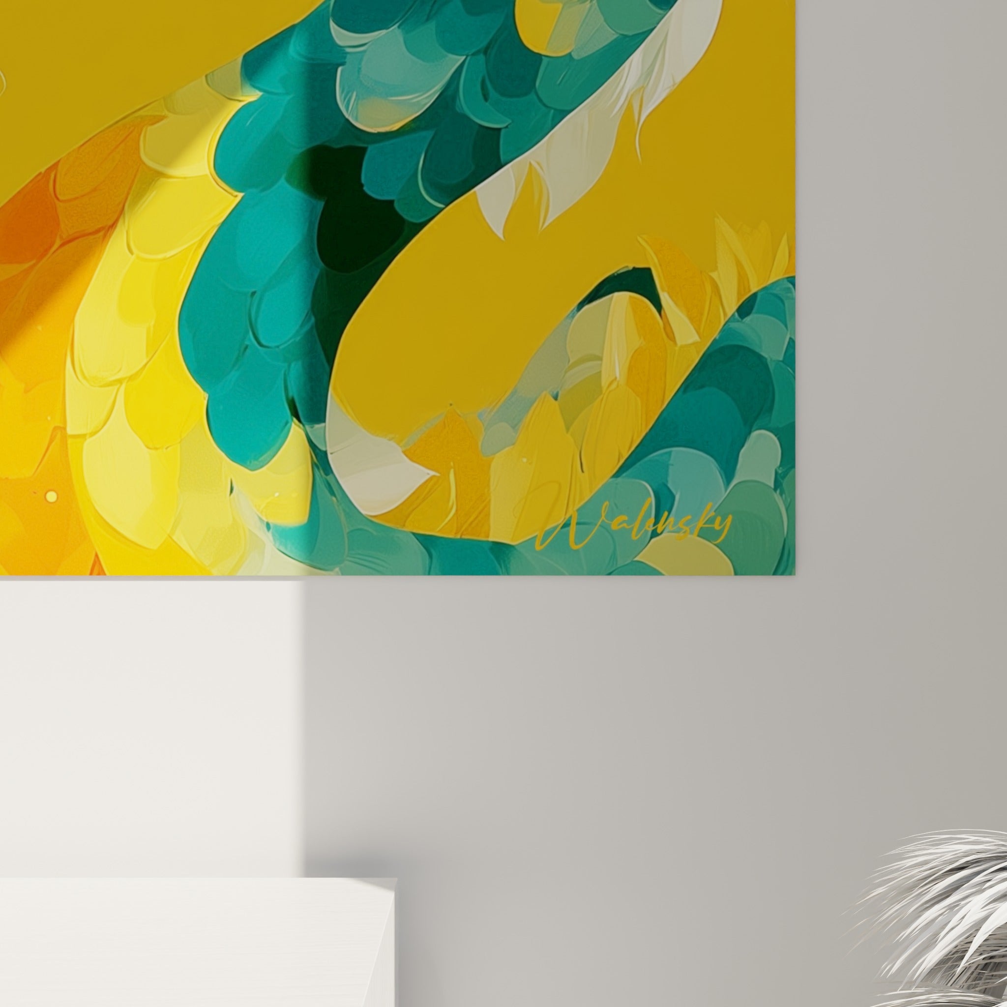 Écailles peintes en dégradé vert et orangé, empâtements visibles sur le corps du dragon doré