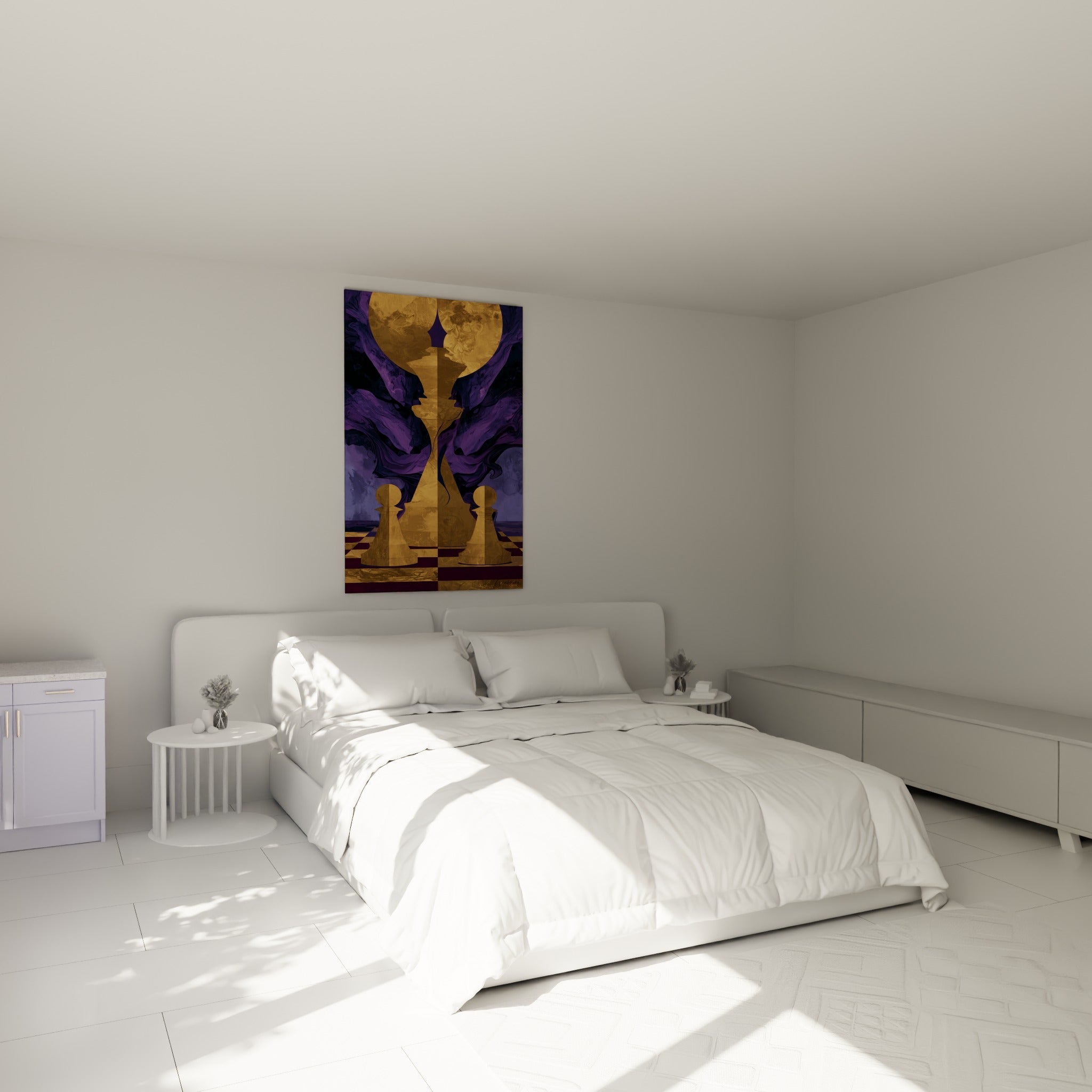Pièces d'échecs dorées et fumée mauve au-dessus d'un lit dans une chambre claire