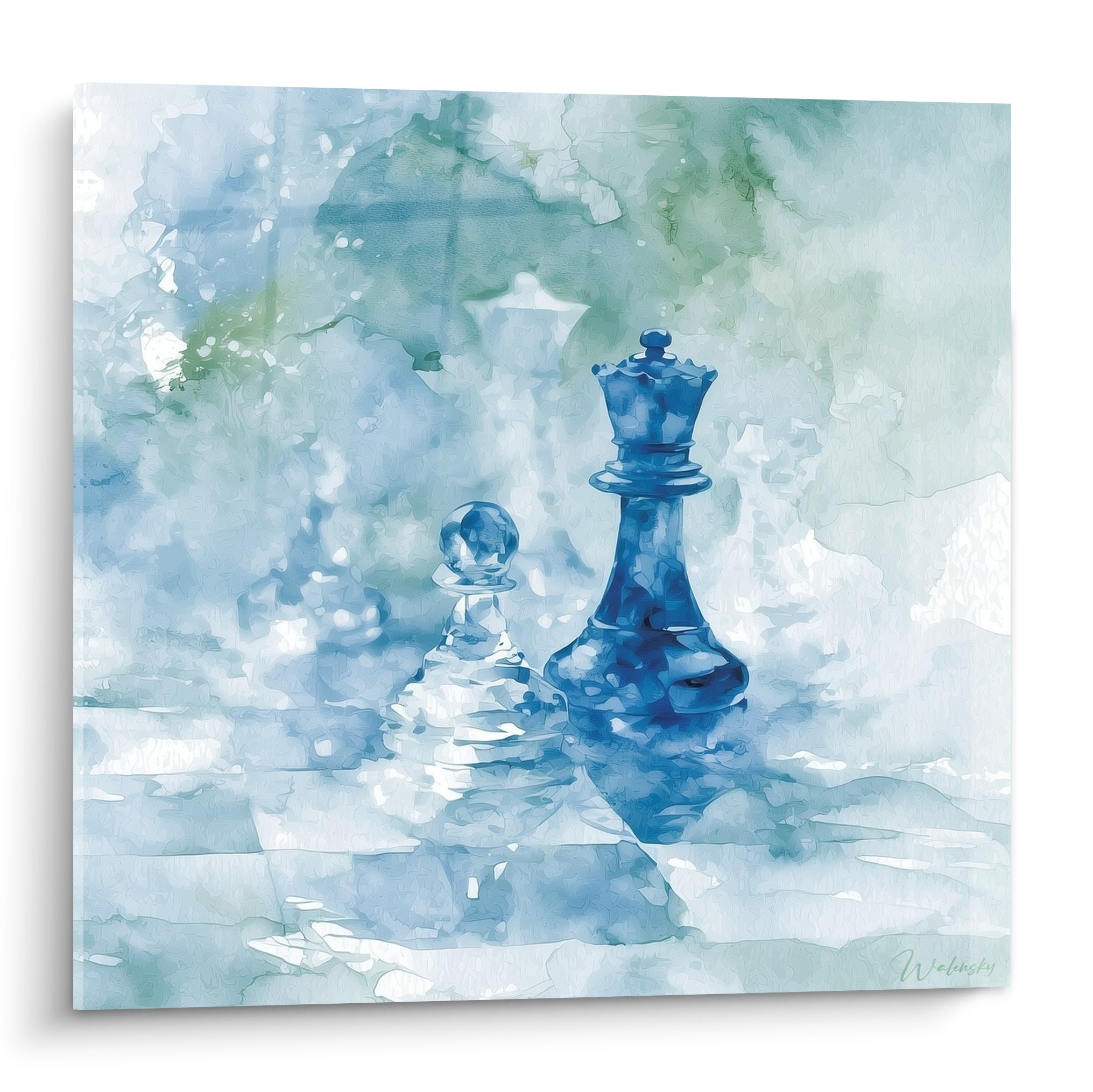 Reine bleu marine et pion translucide d'échecs sur fond vert sauge et bleu pastel brumeux