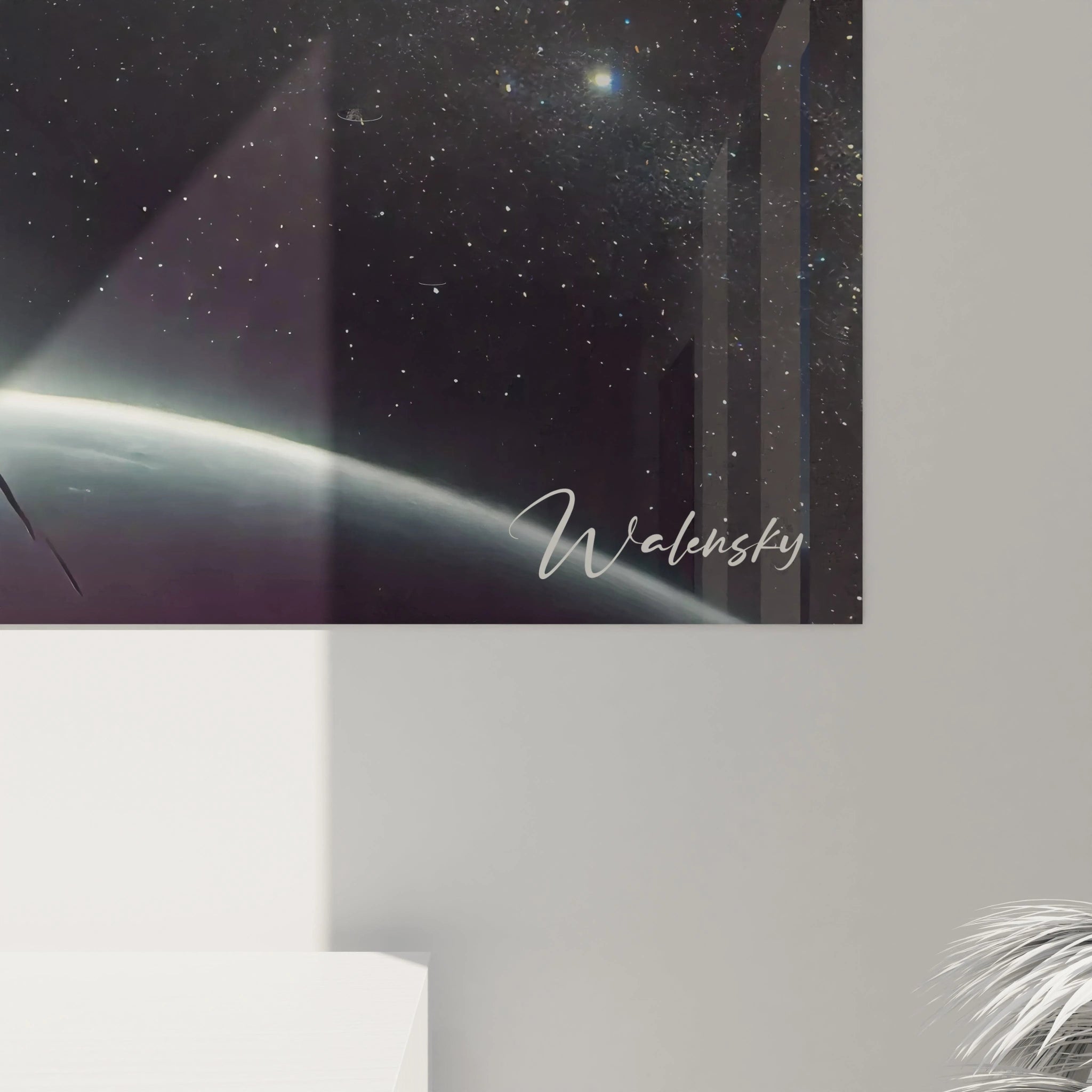 vue rapprochée d’un tableau espace révélant les détails du satellite. Textures réalistes, argenté lumineux et fond bleu noir infini, soulignant l’ingéniosité humaine face au cosmos.