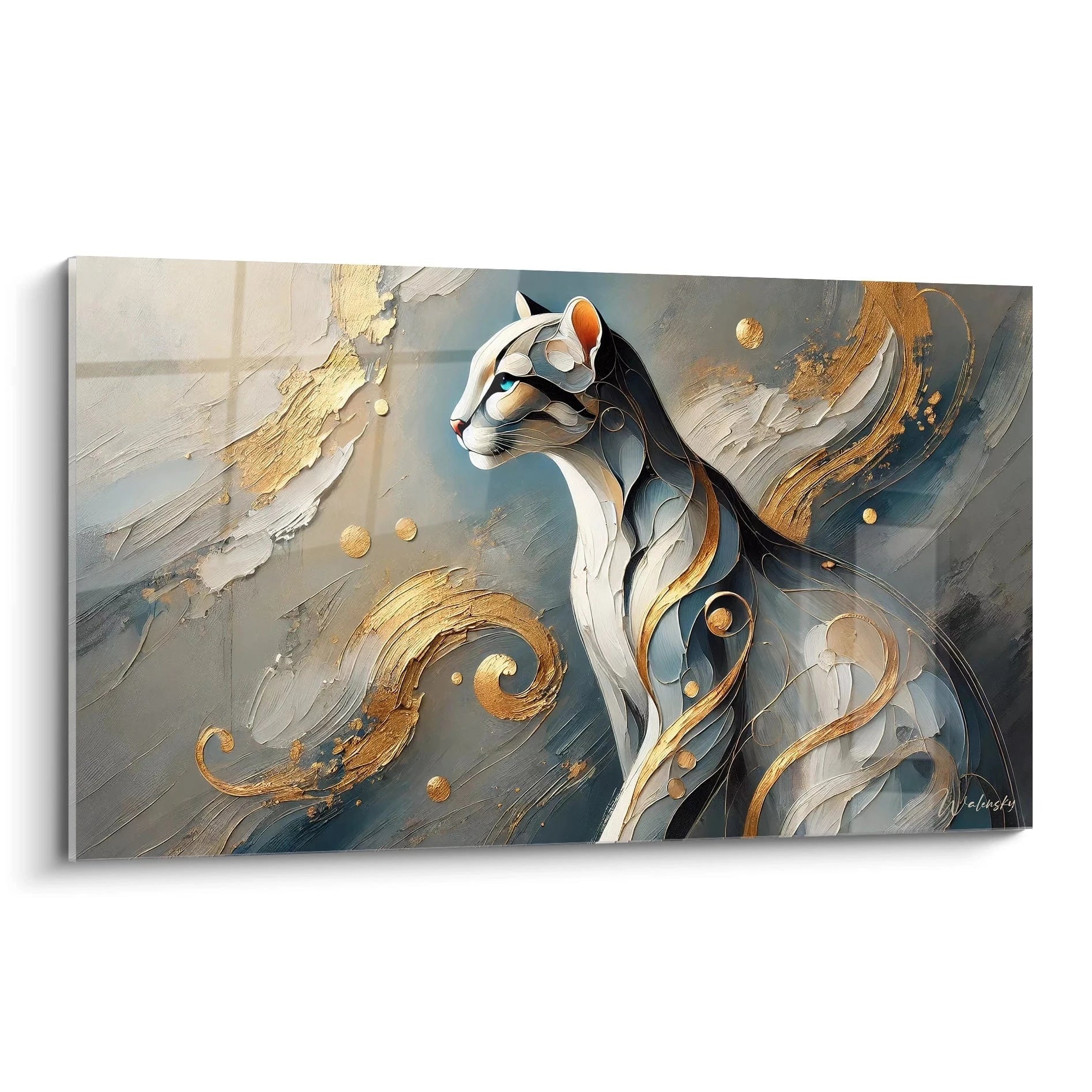 tableau ocelot avec des nuances d'or, blanc et bleu. Vue de biais, il capte l'essence de la nature majestueuse de l'animal. Un mélange de courbes et textures contemporaines pour une déco élégante.