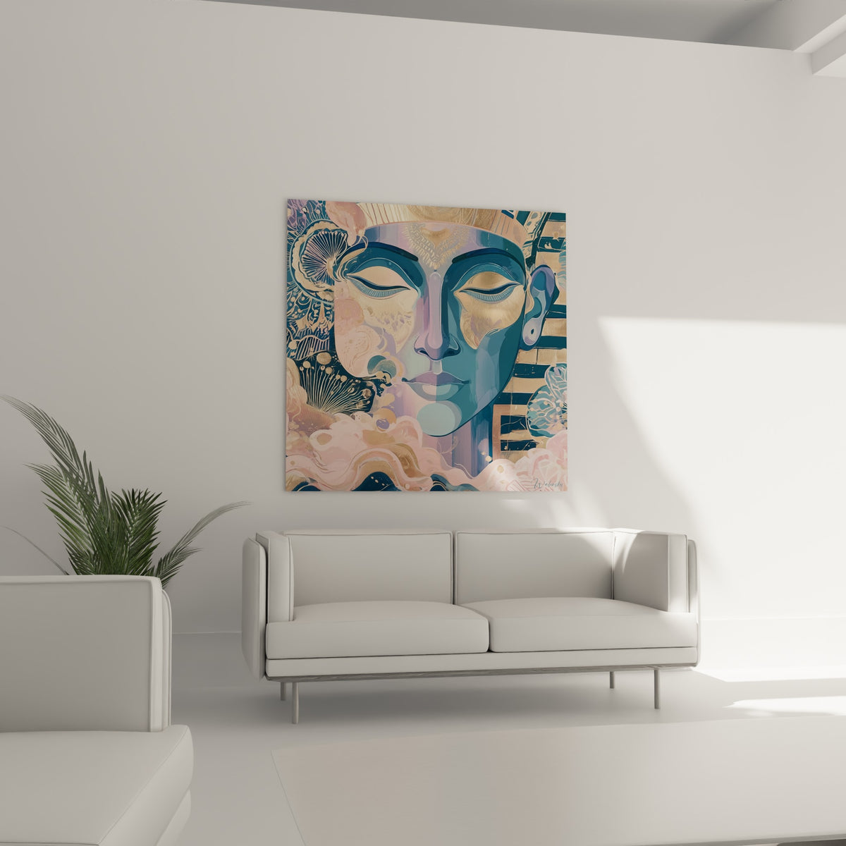 Profil pharaonique égypte en bleu profond et or, disposé au-dessus d'un canapé dans un salon lumineux