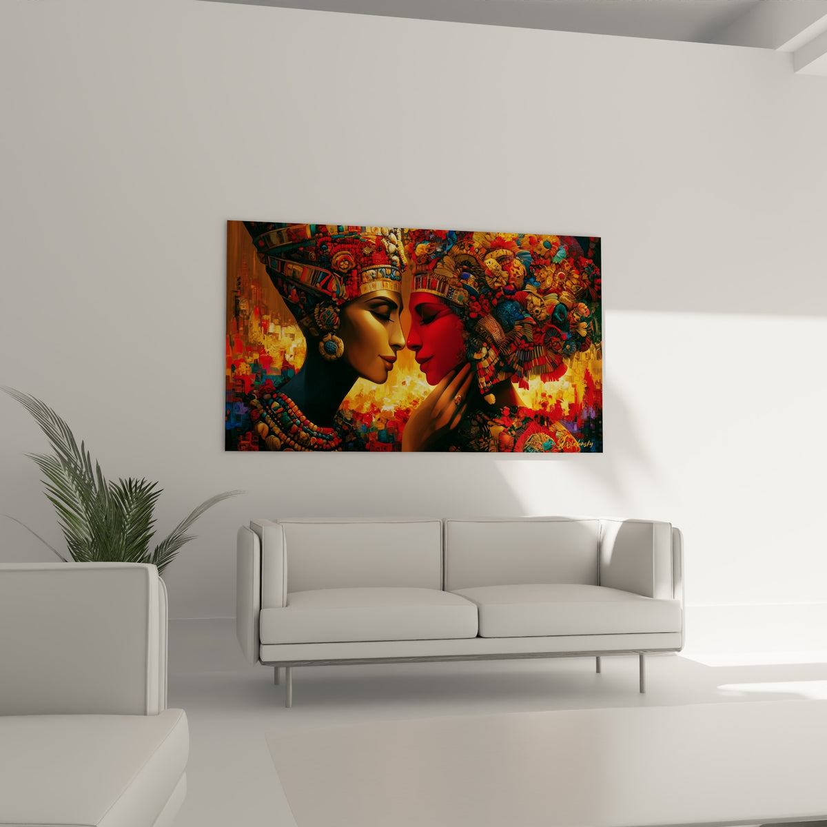 Visages royaux dorés et rouges se touchant, tableau égypte au-dessus d'un canapé dans un salon lumineux