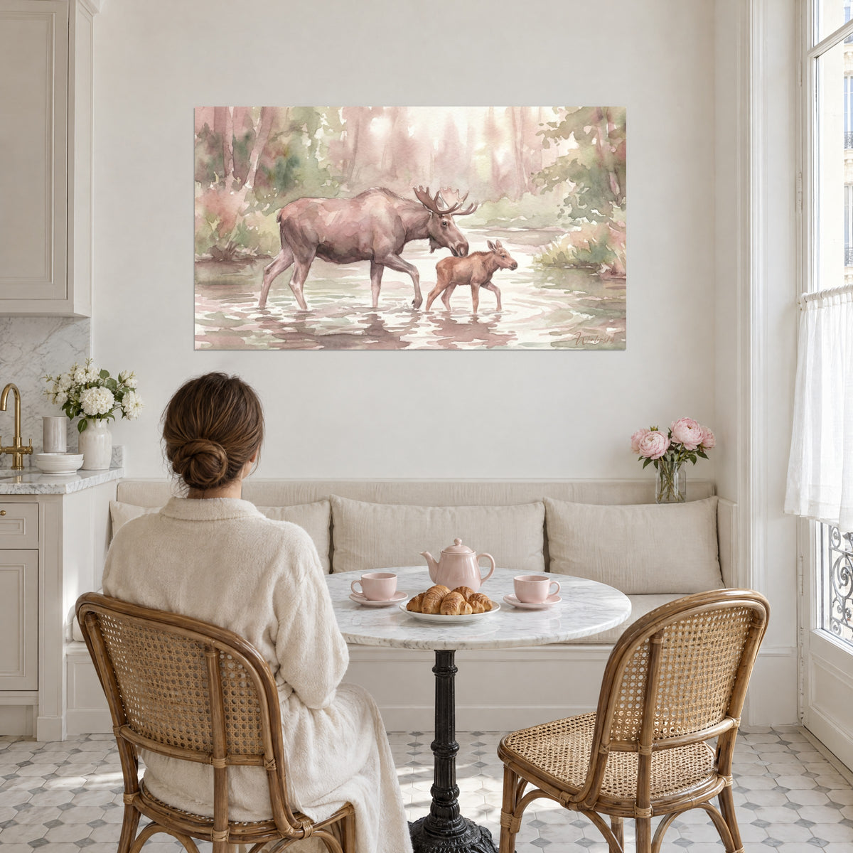 Gemälde Elchpaar, das durch einen nebligen Fluss watet, rosébeige und blasses Grün, in einer hellen Haussmann-Küche