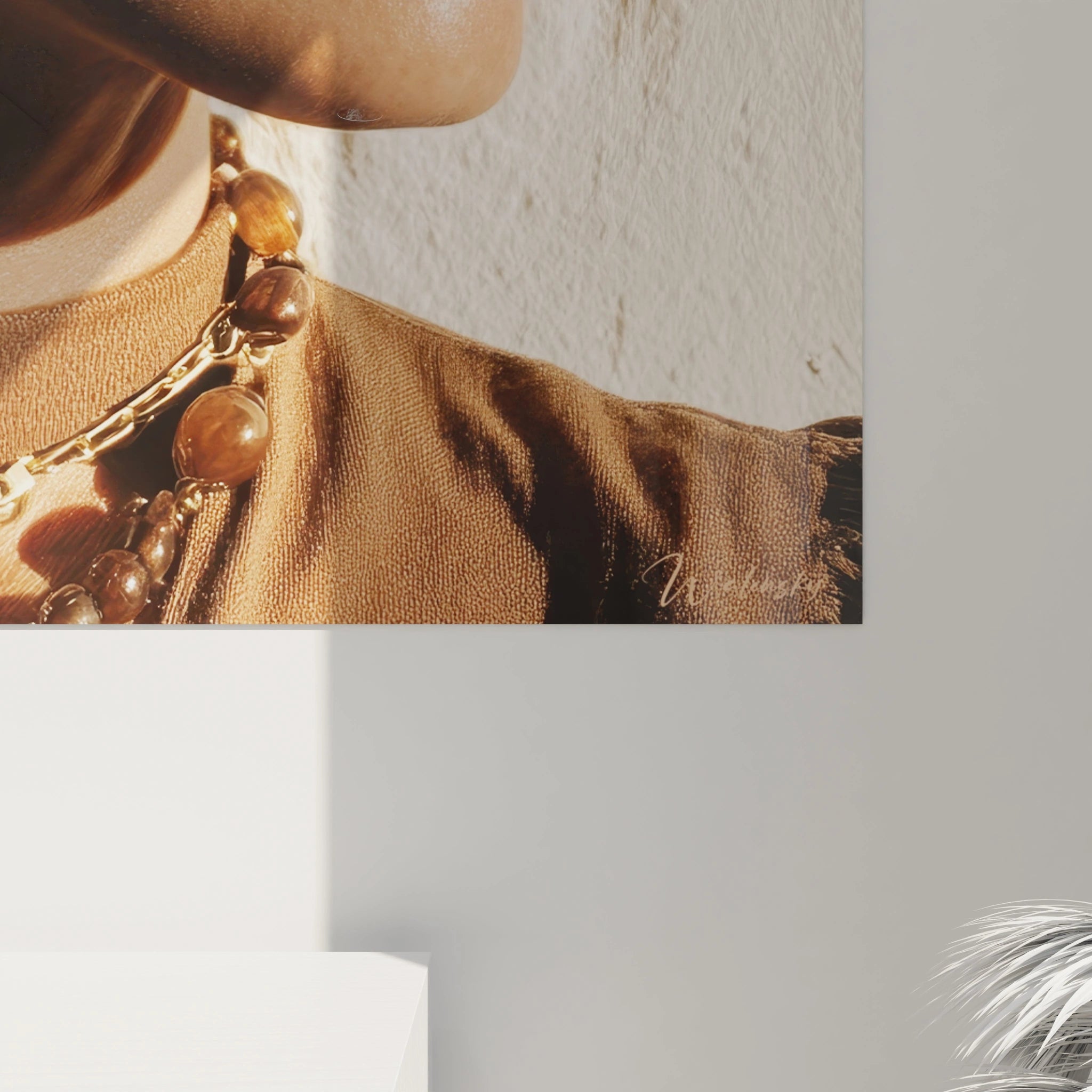 Tableau décoration élégance féminine de Walensky avec portrait en couleur mettant en valeur des bijoux raffinés.