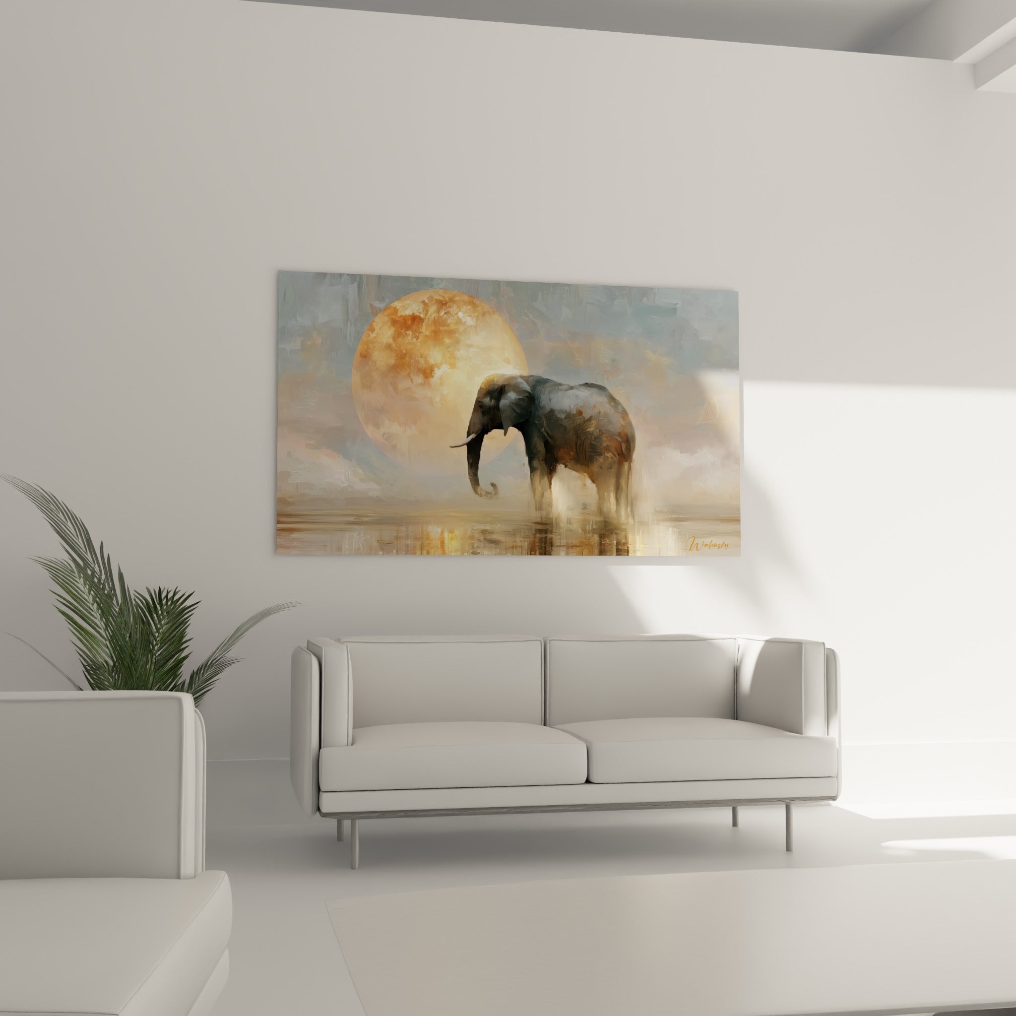 Défenses blanches et disque solaire orangé de l'éléphant peint, au-dessus d'un canapé dans un salon lumineux