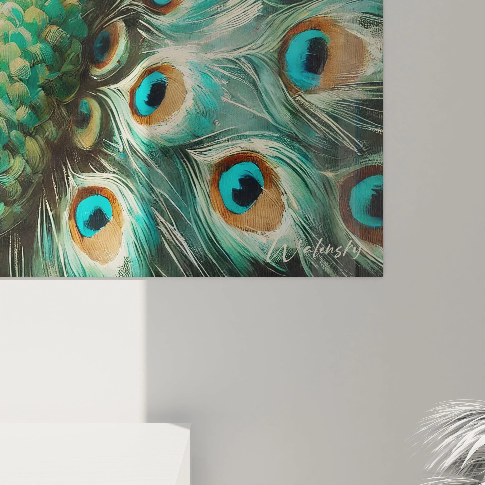 Découvrez de près la finesse des plumes du tableau paon, chaque détail minutieux capturant la majesté de l'oiseau. Une explosion de couleurs et de textures qui enrichit toute pièce de vie.