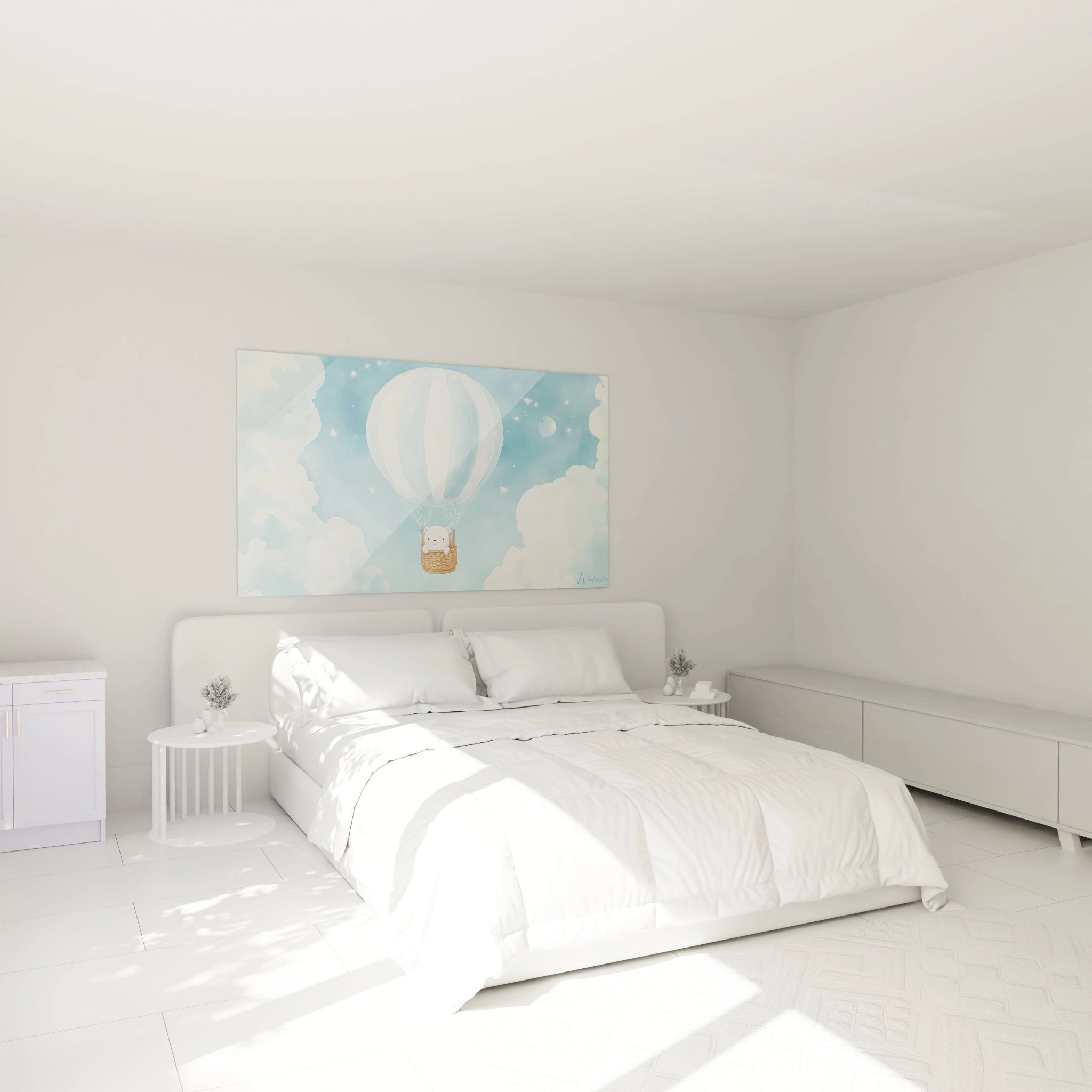 Un tableau enfant illustrant un ours en panier suspendu à un ballon rayé, avec un décor de ciel bleu doux, de nuages blancs et d’étoiles lumineuses, aux textures légères et aquarellées.