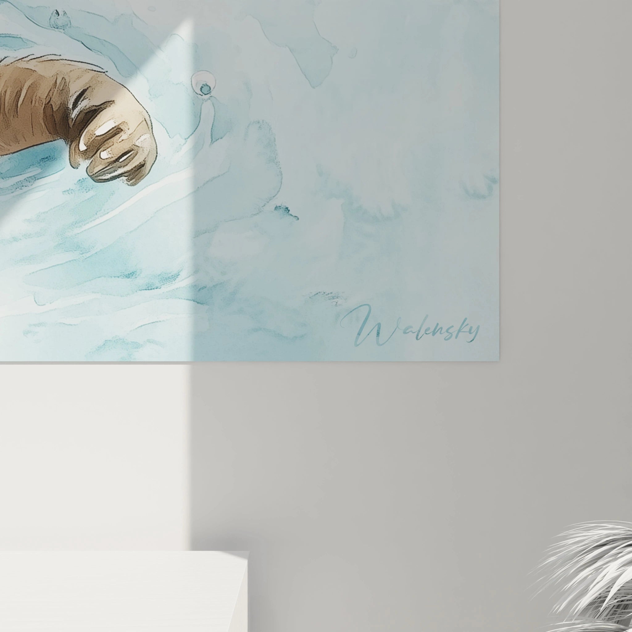 Un tableau enfant présentant une loutre au pelage détaillé nageant dans une eau claire. Le fond bleu pùle et blanc est légÚrement texturé, avec des effets de transparence et de mouvement.