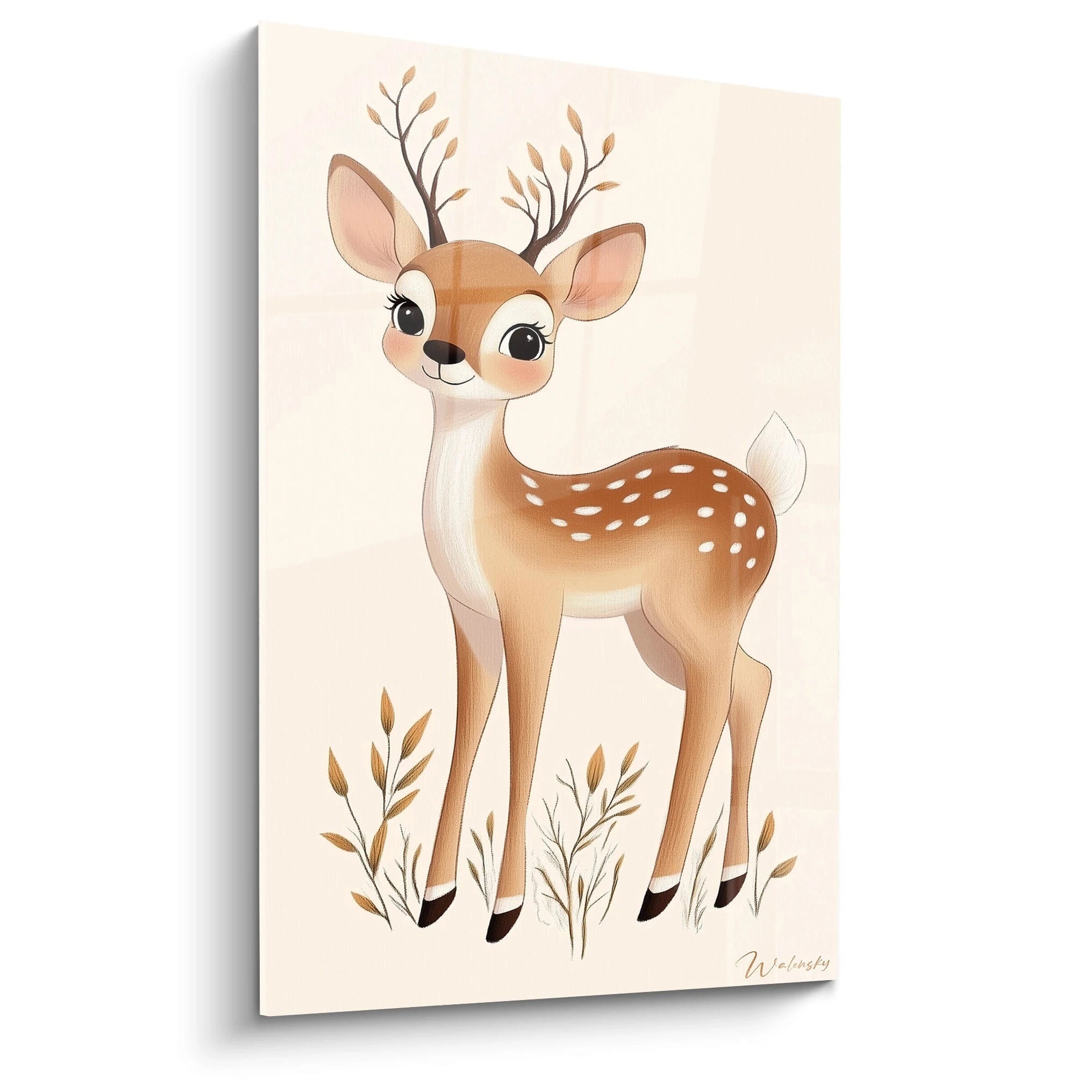 Un tableau pour enfant représentant un faon stylisé, aux teintes beige, marron et blanc, avec un fond clair texturé et des éléments végétaux fins aux tons dorés.