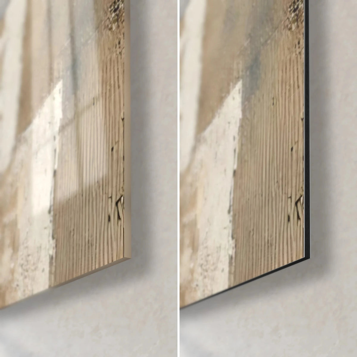 Gemälde mit abstrakten schwarzen Silhouetten, untere rechte Ecke: glänzendes Acrylglas mit Reflexen und mattes sandbeiges Dibond, 3 mm Kante