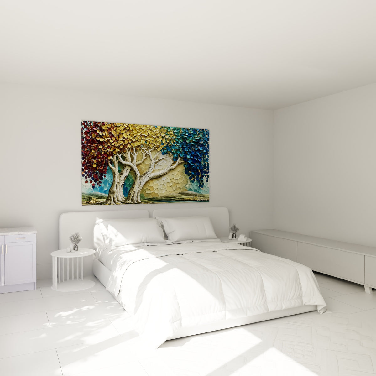 Trois feuillages Eucalyptus doré et bleu marine surplombent un lit dans une chambre claire