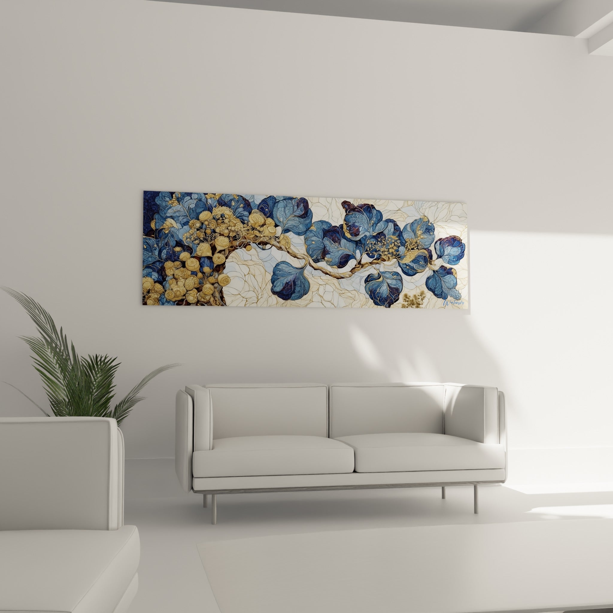 Rameau d'eucalyptus bleu marine et ocre à la ligne fine, au-dessus d'un canapé dans un salon lumineux