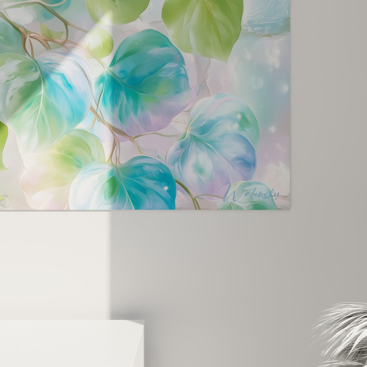 Détail des feuilles Eucalyptus où le bleu givré se fond au vert sauge dans une texture aquarelle nacrée