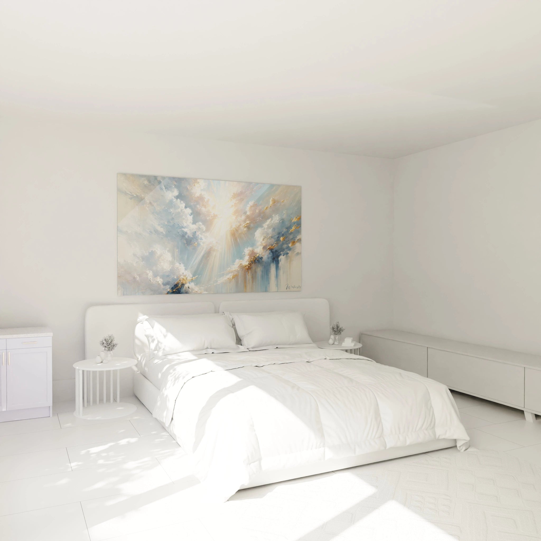 Tableau Ciel accroché au mur au-dessus d'un lit dans une chambre. La lumière dorée et les teintes de bleu créent une atmosphère de sérénité, rappelant le ciel après la pluie, parfait pour un espace apaisant.