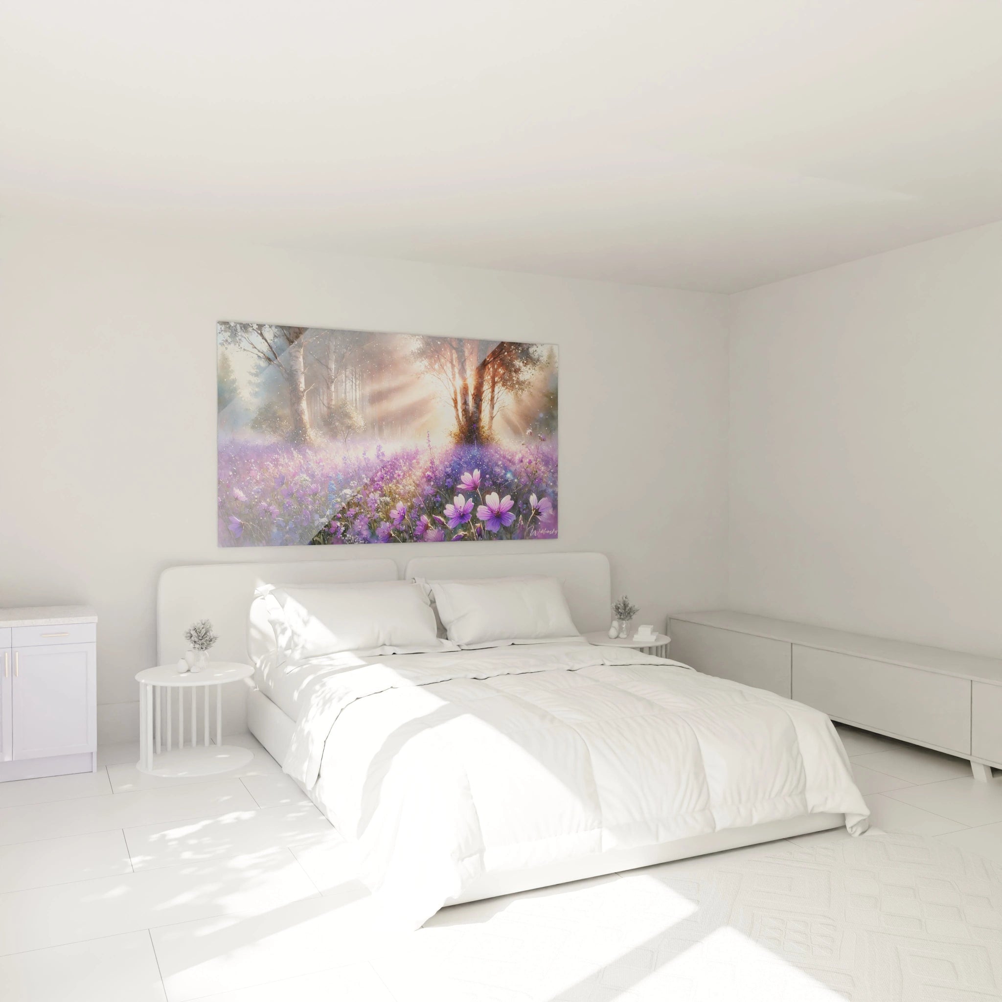 Dans une chambre calme tableau Printemps au-dessus du lit insuffle une ambiance douce et apaisante. Les couleurs violet bleu et or rose evoquent la beaute ephemere des fleurs au matin printanier.