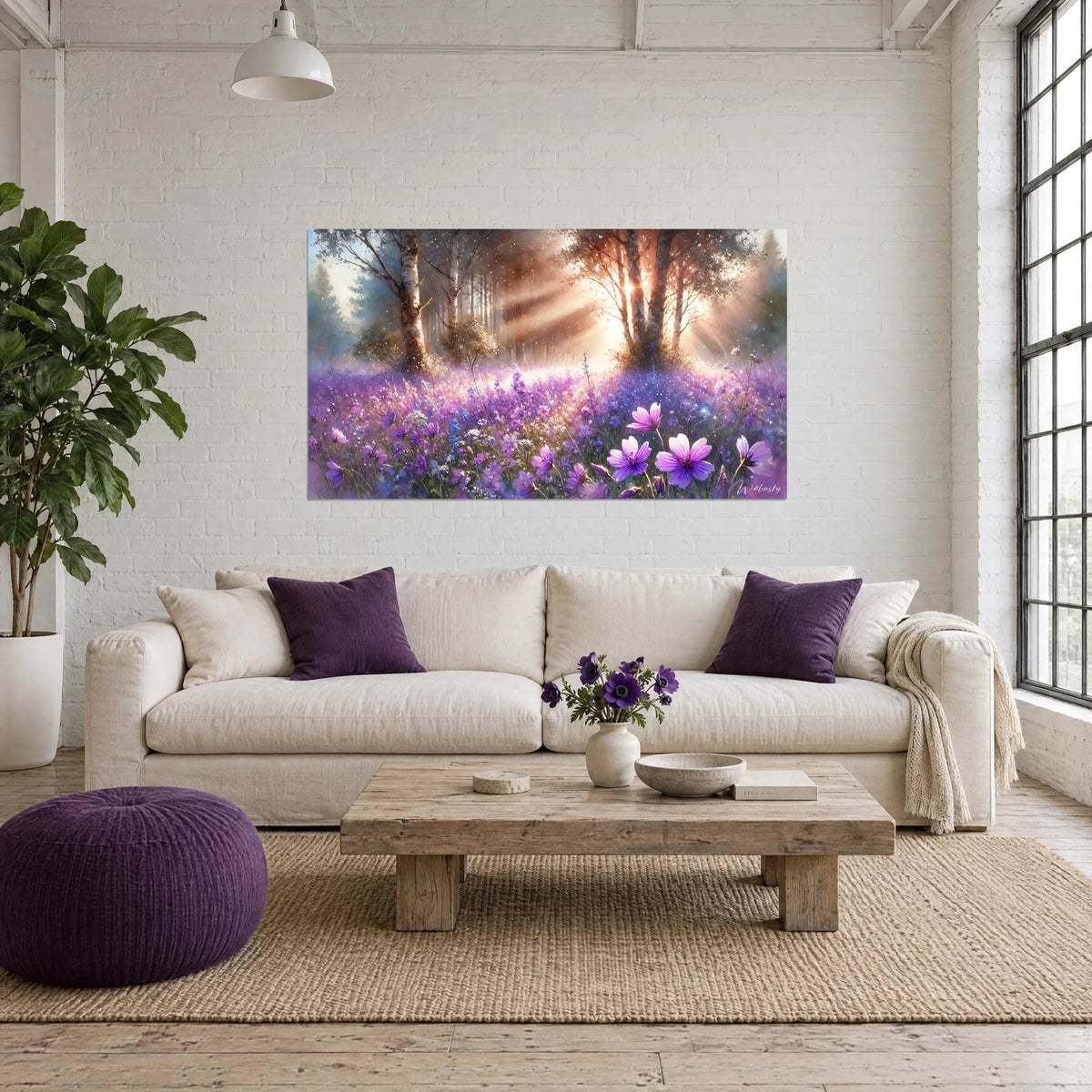 Cuadro sotobosque de abedules inundado de rayos dorados, pradera de flores malva y azules, sobre un sofá en un salón luminoso