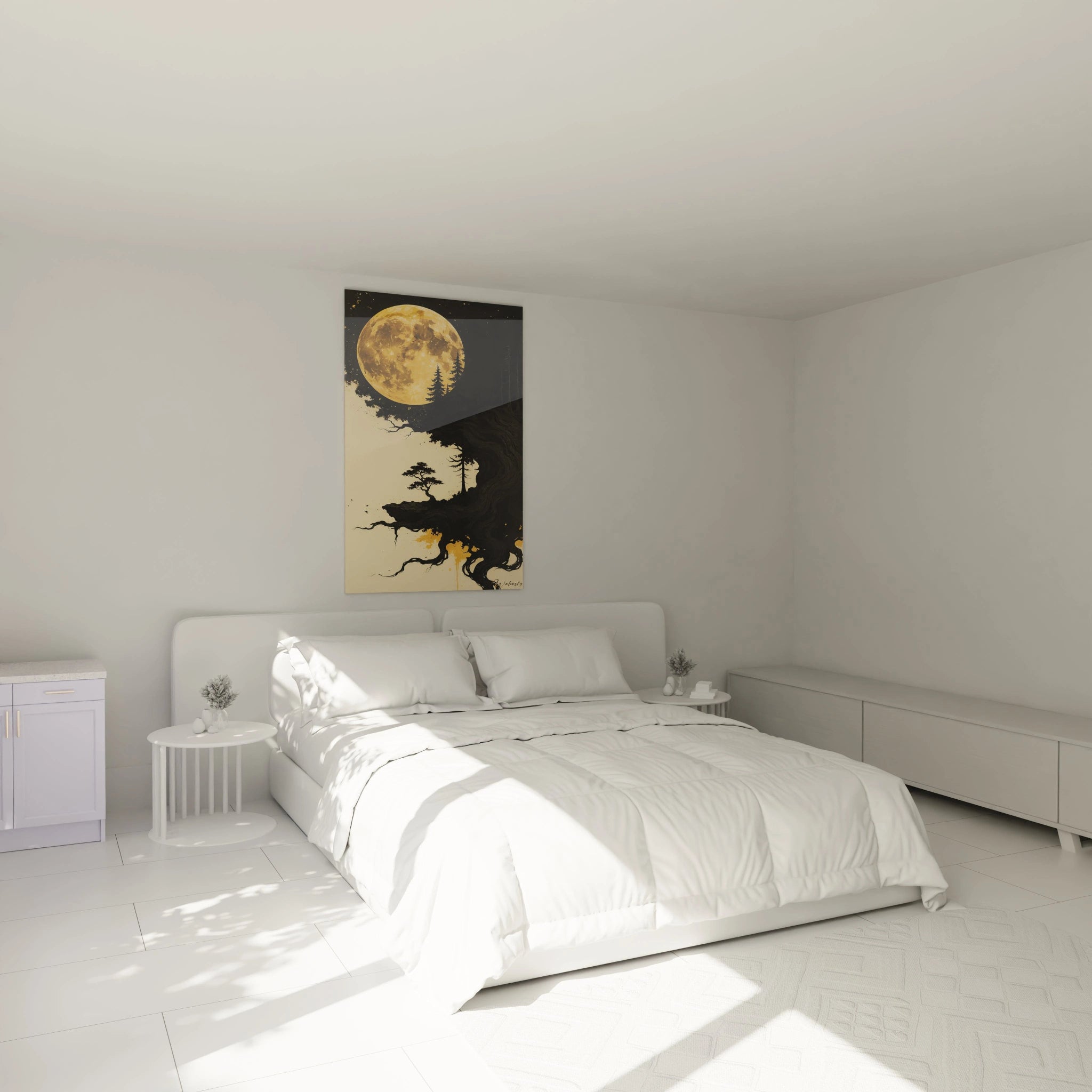 Un tableau paysage nocturne japonais montrant une imposante lune dorée surplombant des silhouettes d'arbres noirs. Les textures organiques des pins et du bonsaï se détachent sur un fond beige, créant une composition asymétrique typique de l'esthétique zen avec des contrastes saisissants.