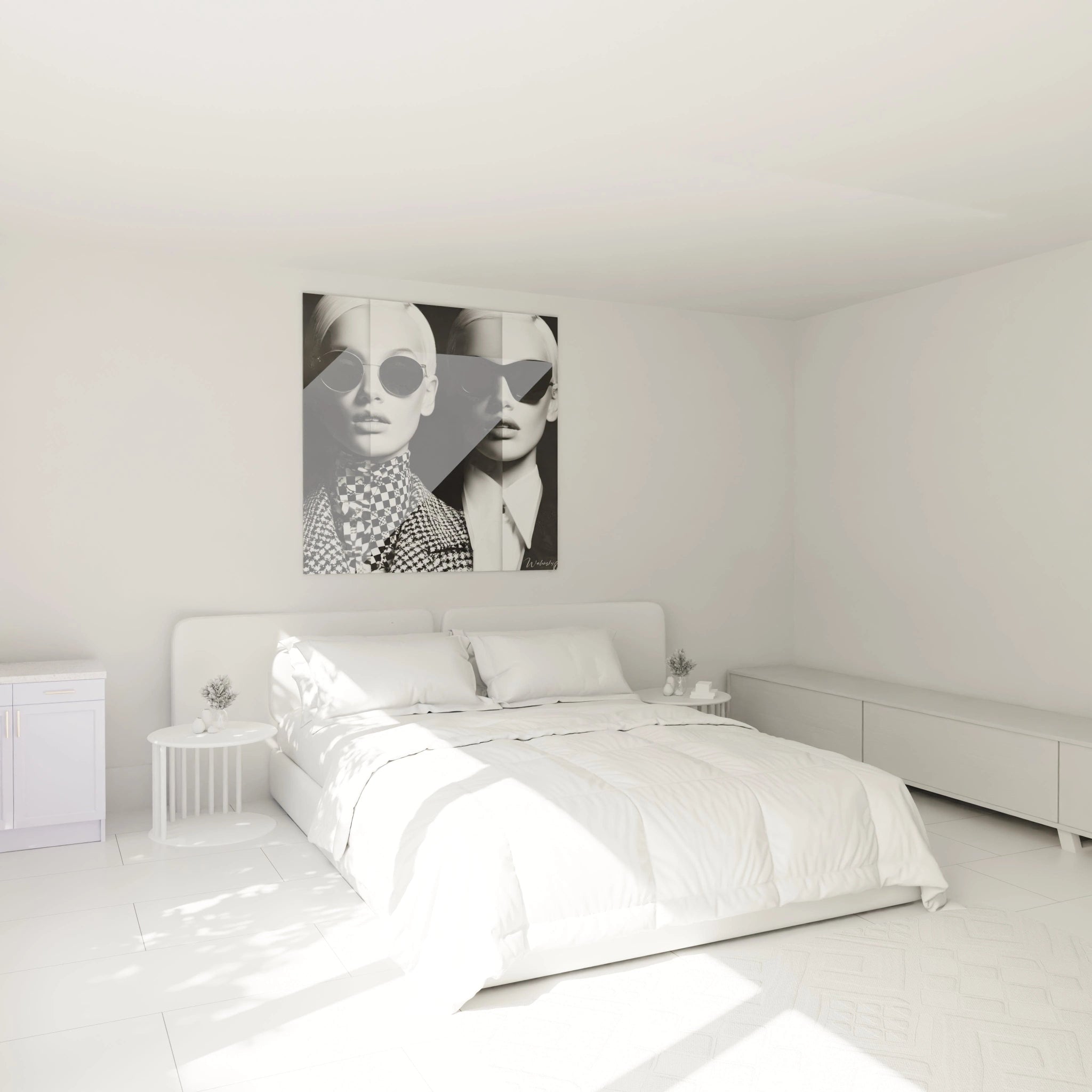 Tableau mode noir et blanc avec deux modèles stylisés dans une chambre moderne et lumineuse