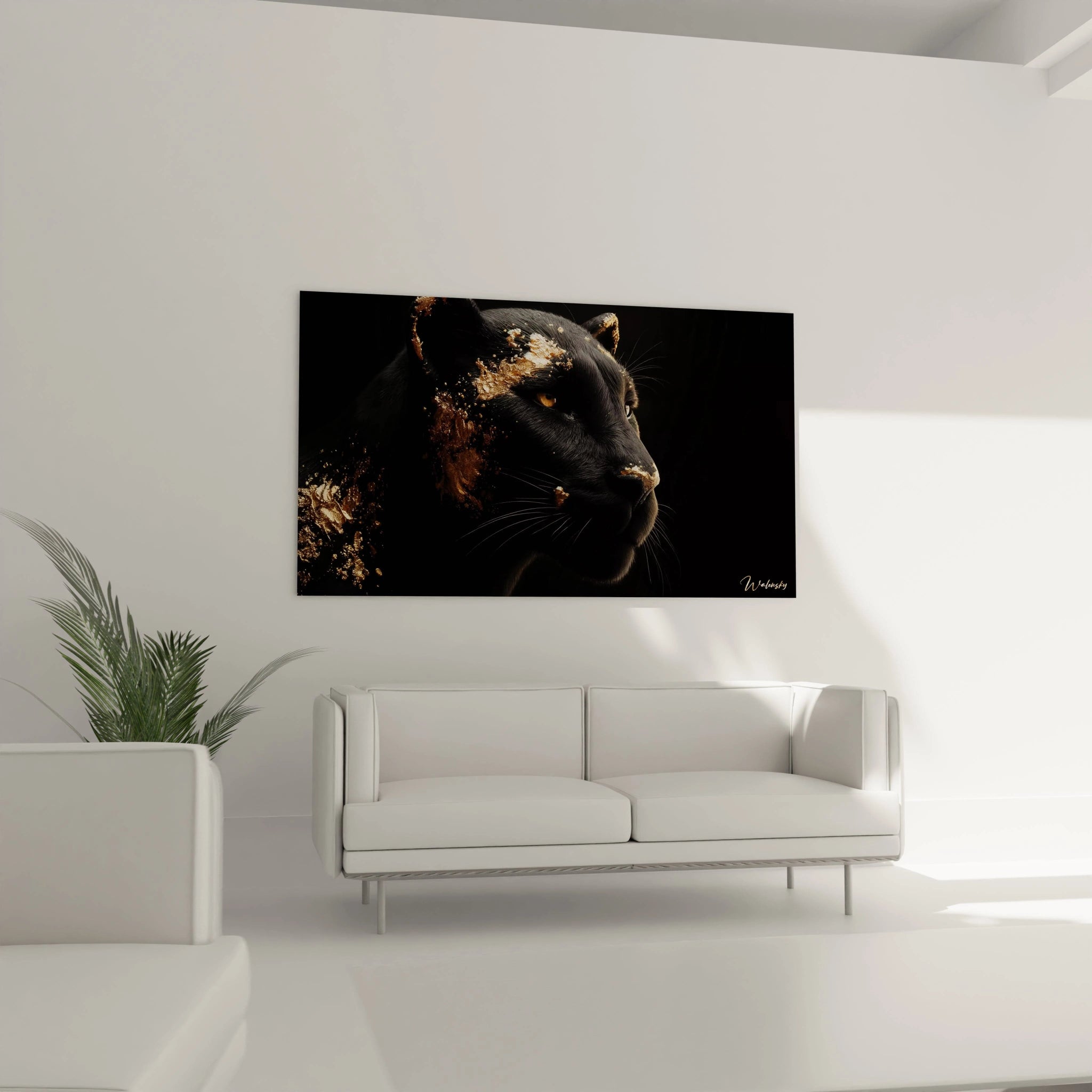 Le tableau panthère noire installé au-dessus d'un canapé dans le salon ajoute une dimension luxueuse. Ses nuances noires et dorées créent un point focal chic et mystérieux.
