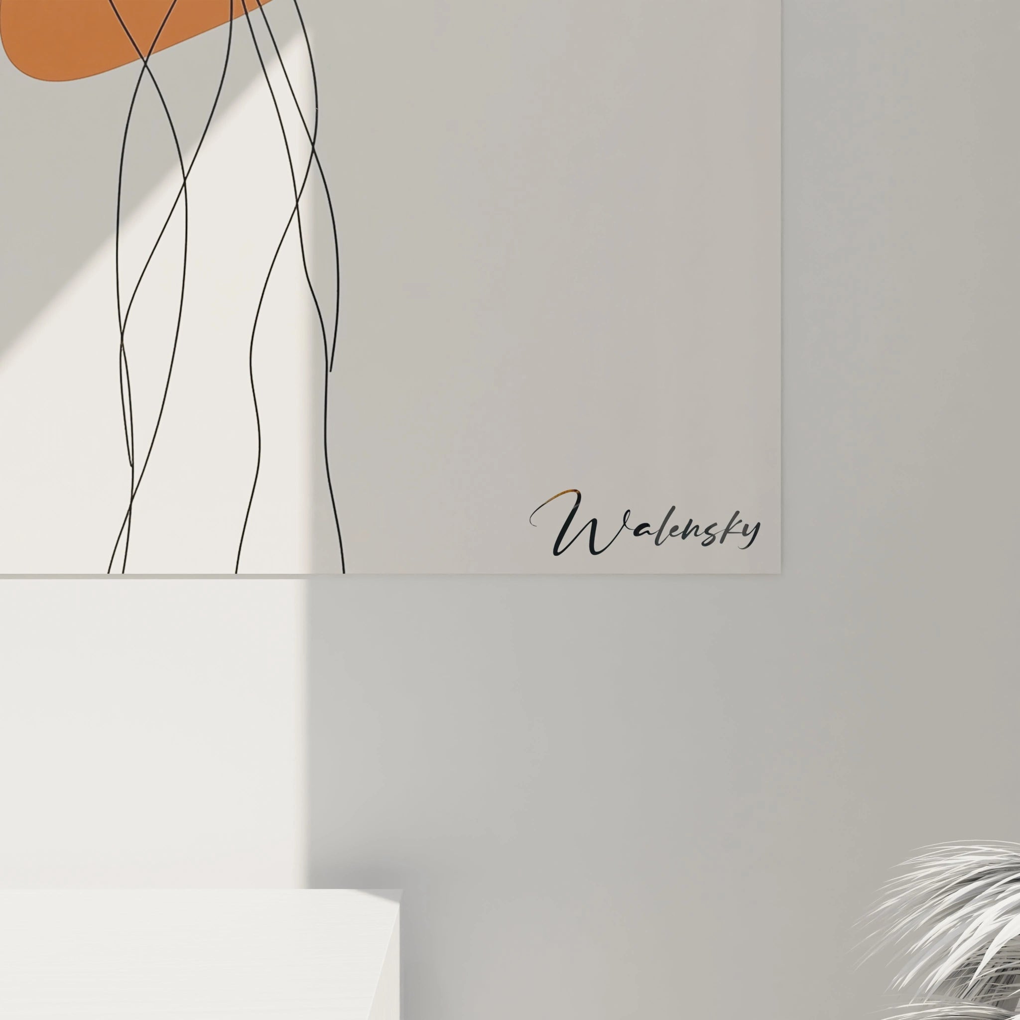 Focus sur les lignes délicates d’un tableau artistique abstrait, avec des formes circulaires et des teintes apaisantes.