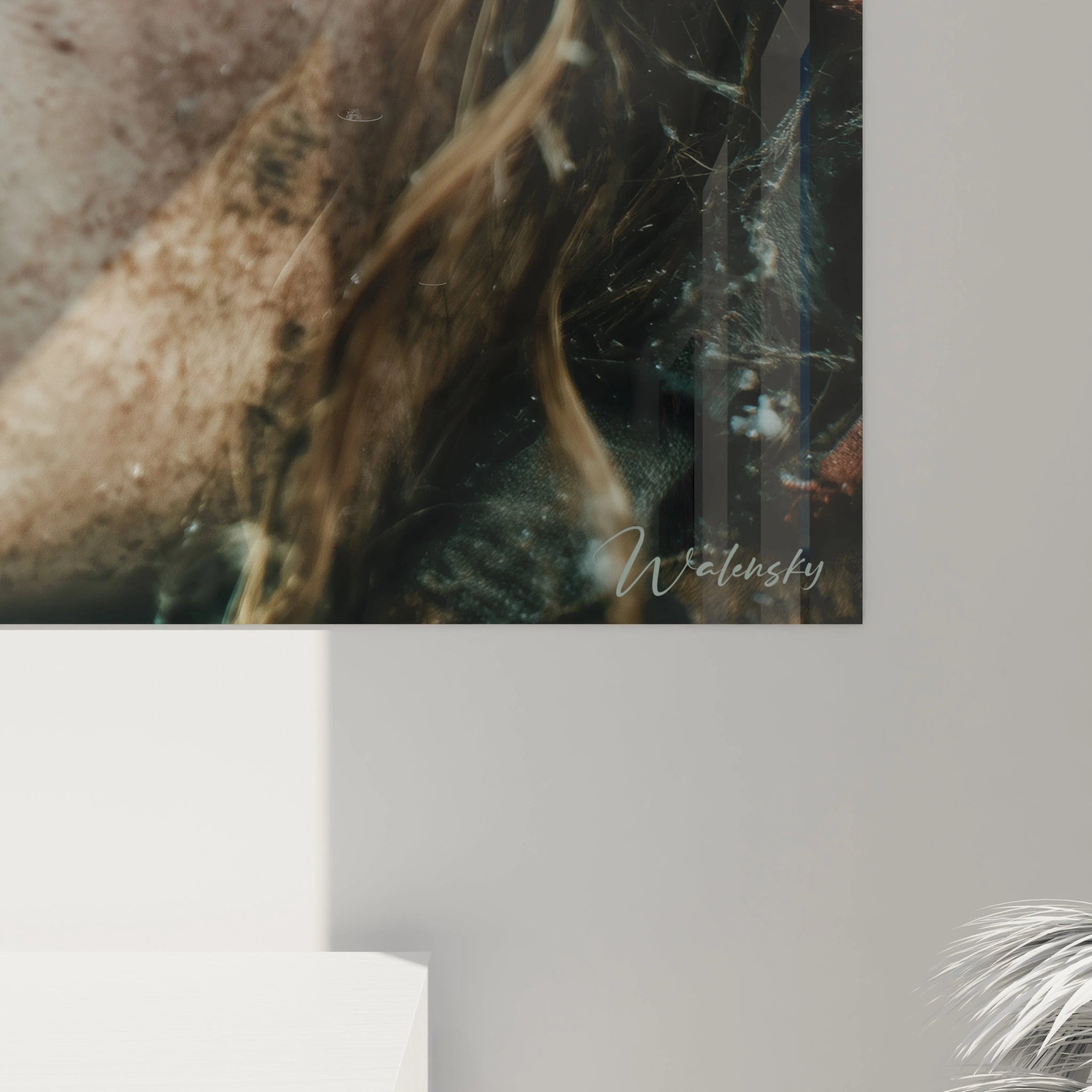 Tableau mural Walensky gros plan visage et cheveux artistiques avec signature visible, tableau femme Première Guerre mondiale