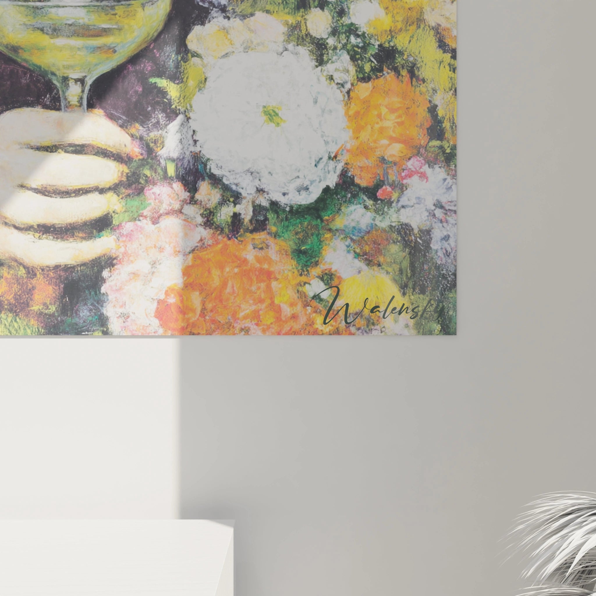 Tableau mural Walensky tableau femme préraphaélite avec bouquets colorés et main tenant un verre