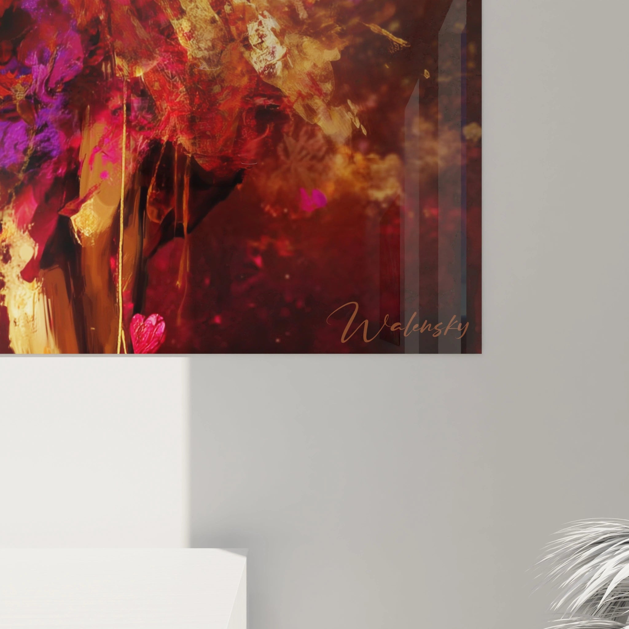 tableau femme aux fleurs mural Walensky peinture abstraite tons rouges et or pour decoration salon moderne