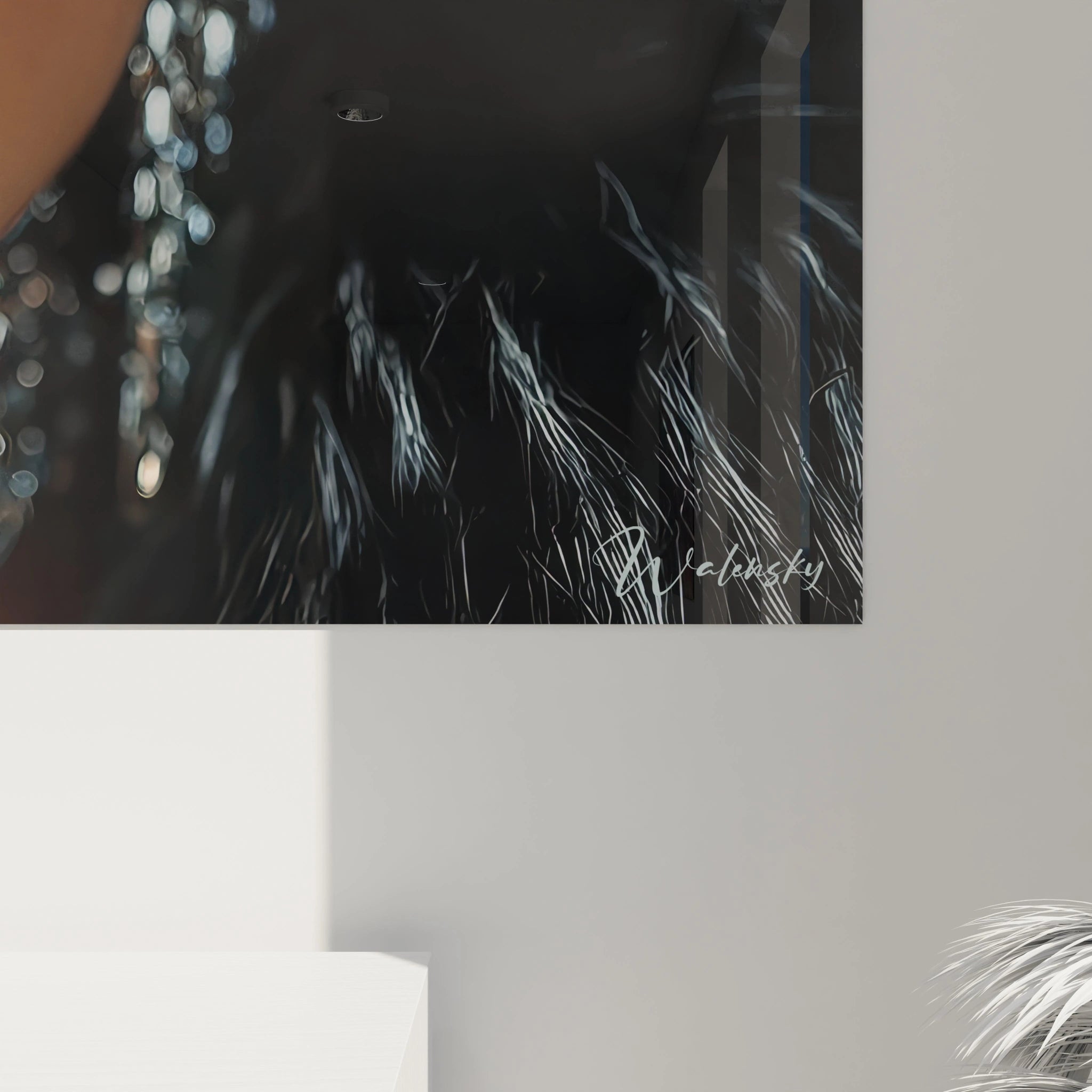 Tableau mural femme fatale doré de Walensky, ajoutant une touche élégante à votre décoration intérieure