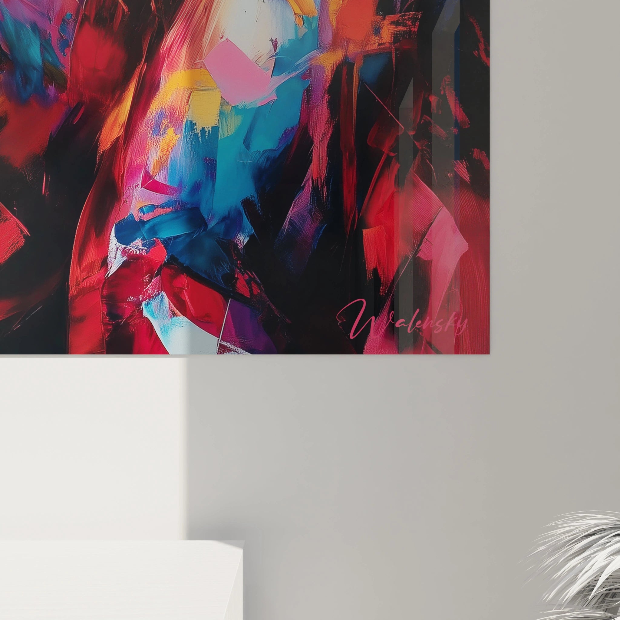 Tableau femme africaine moderne de Walensky avec des couleurs vives et un design abstrait captivant