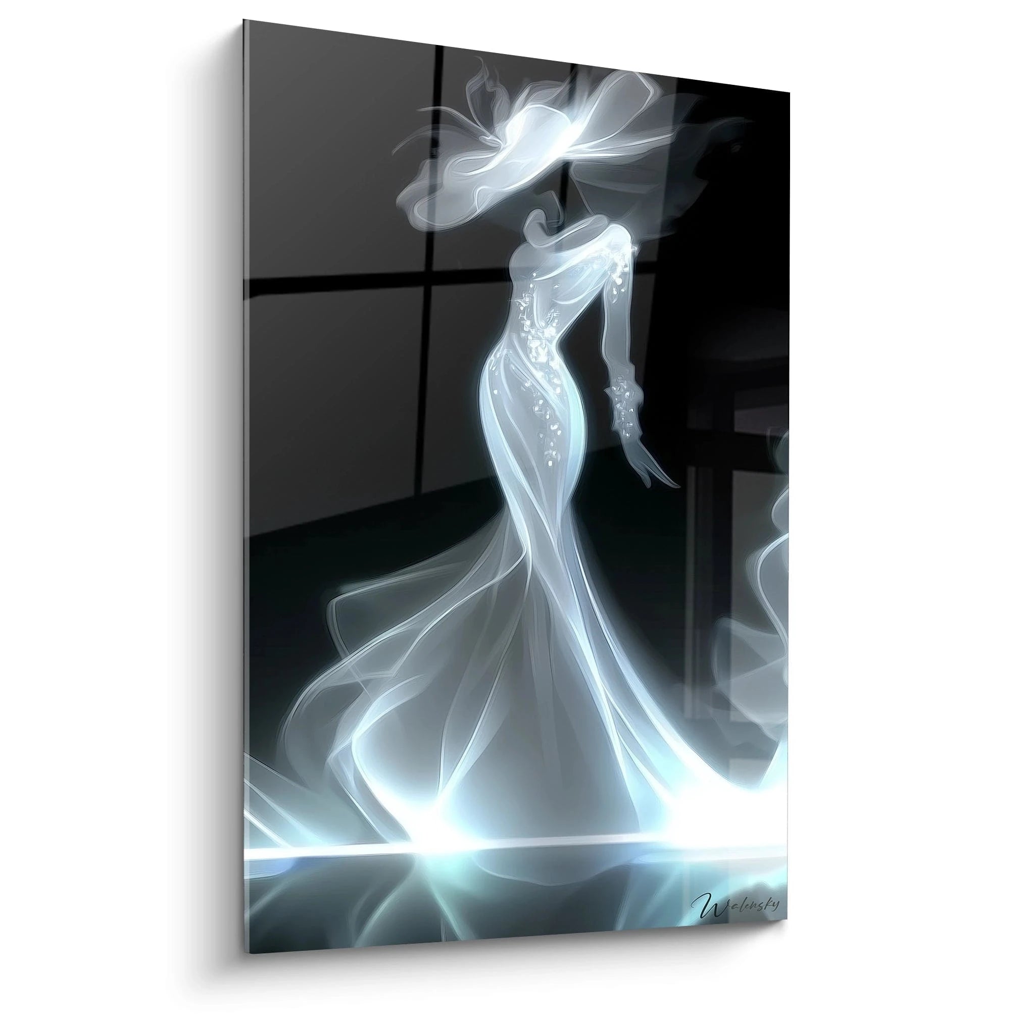 Tableau mural femme robe longue noir et blanc avec un design élégant et abstrait, apportant une touche artistique