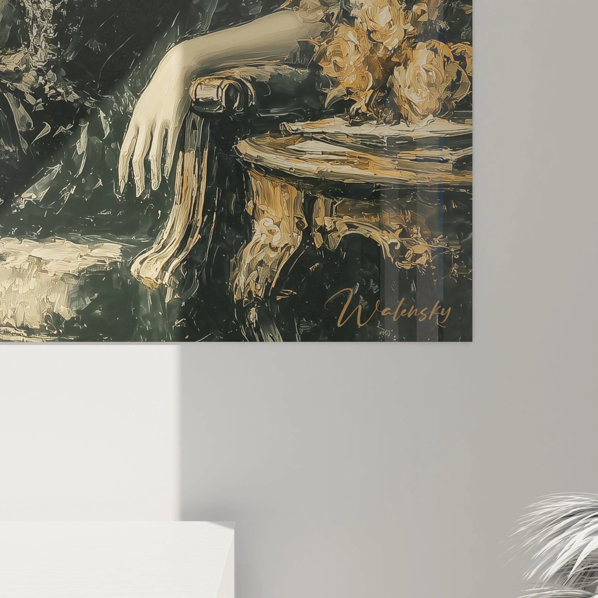 tableau gothique femme Walensky montrant la main d'une femme sur un fauteuil ancien et une table ornée de fleurs