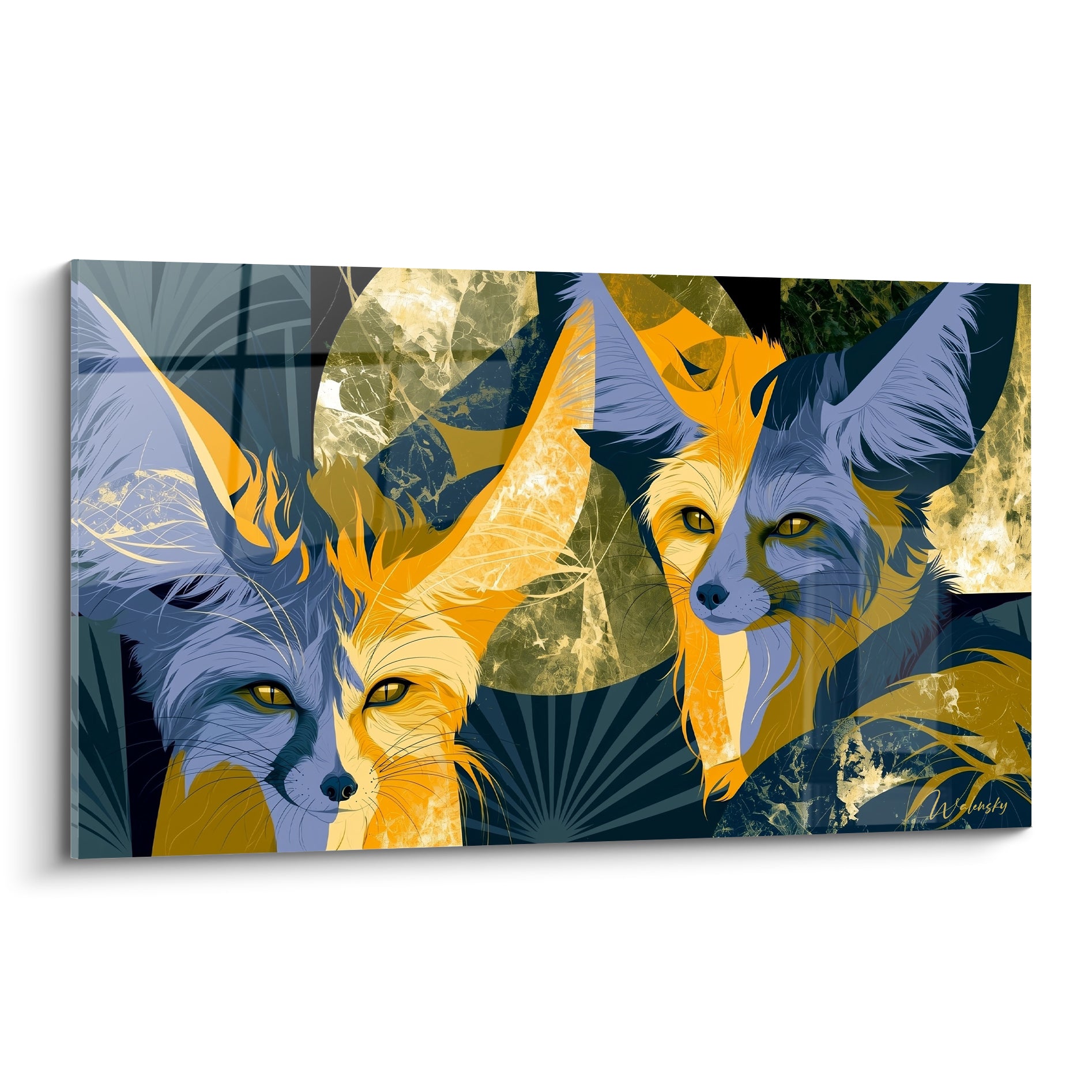 Deux fennecs bleu lavande et ocre au regard perçant, fond anthracite orné de motifs dorés