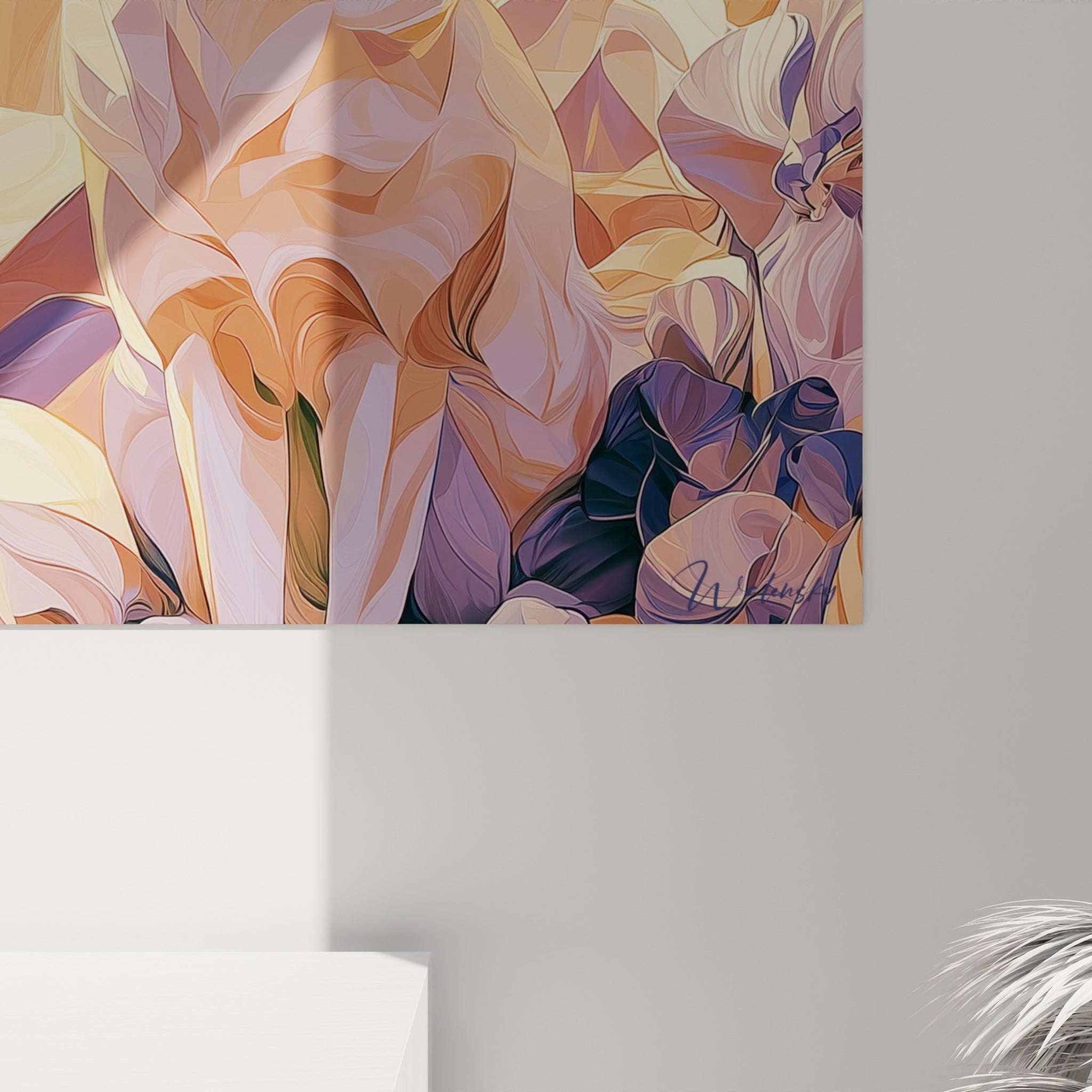 Détail du pelage crème et des drapés violet profond du fennec, traits graphiques façon vitrail