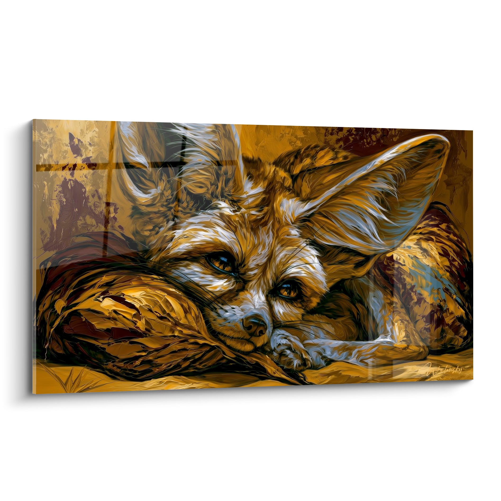Fennec doré et brun couché, regard ambre intense, oreilles dressées, style pictural expressif