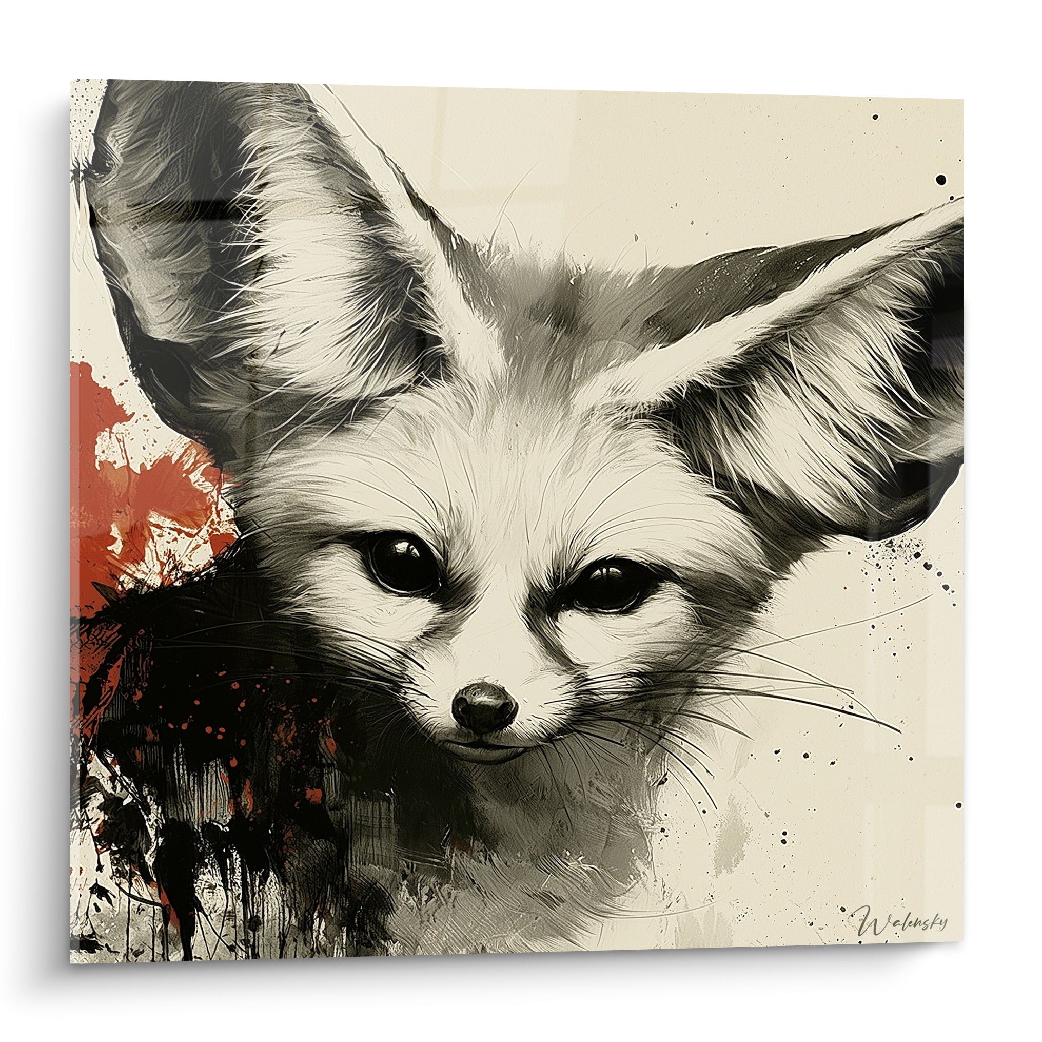Fennec au pelage crème et noir, regard perçant, éclaboussures terracotta en fond ivoire