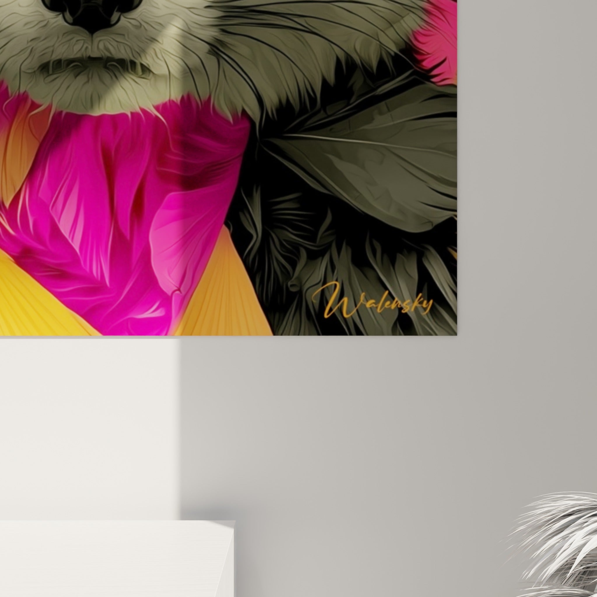 Traits fins du pelage crème et coulures roses visibles de près sur la toile du fennec.