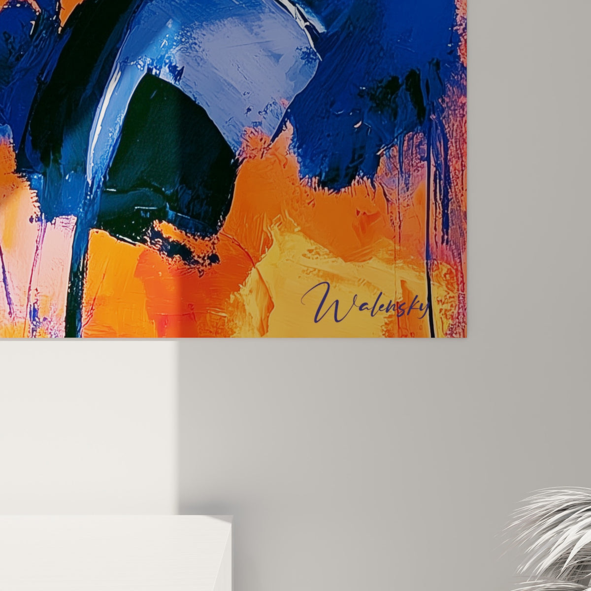 Empâtements épais et coulures orange, bleu marine et jaune moutarde visibles sur la toile