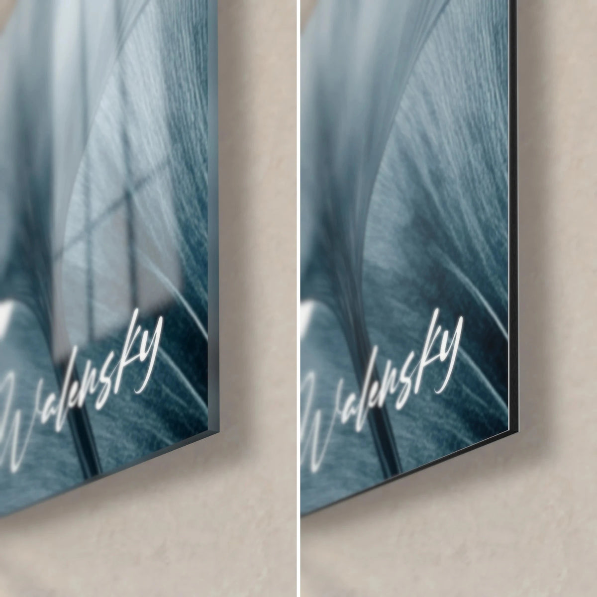 Midnight blue ginkgo wall art, bottom right corner: glossy acrylic glass on the left, matt black Dibond on the right, 3 mm edge