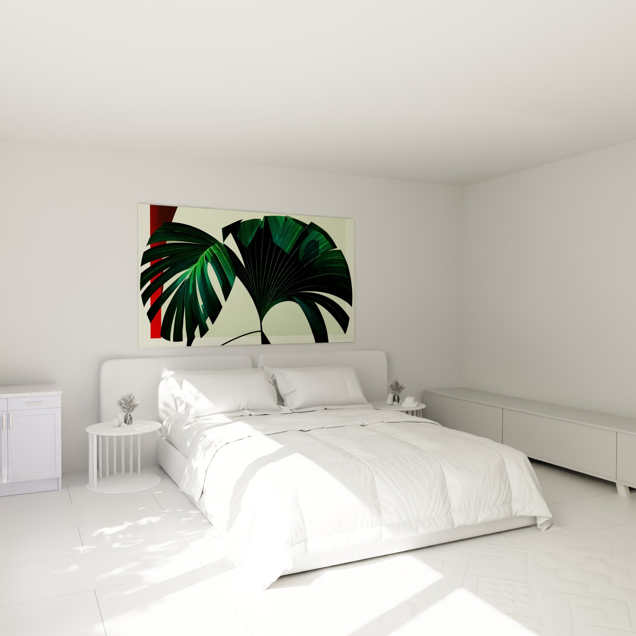 Palmes vertes aux nervures claires et touche rouge, accrochées au-dessus d'un lit dans une chambre claire