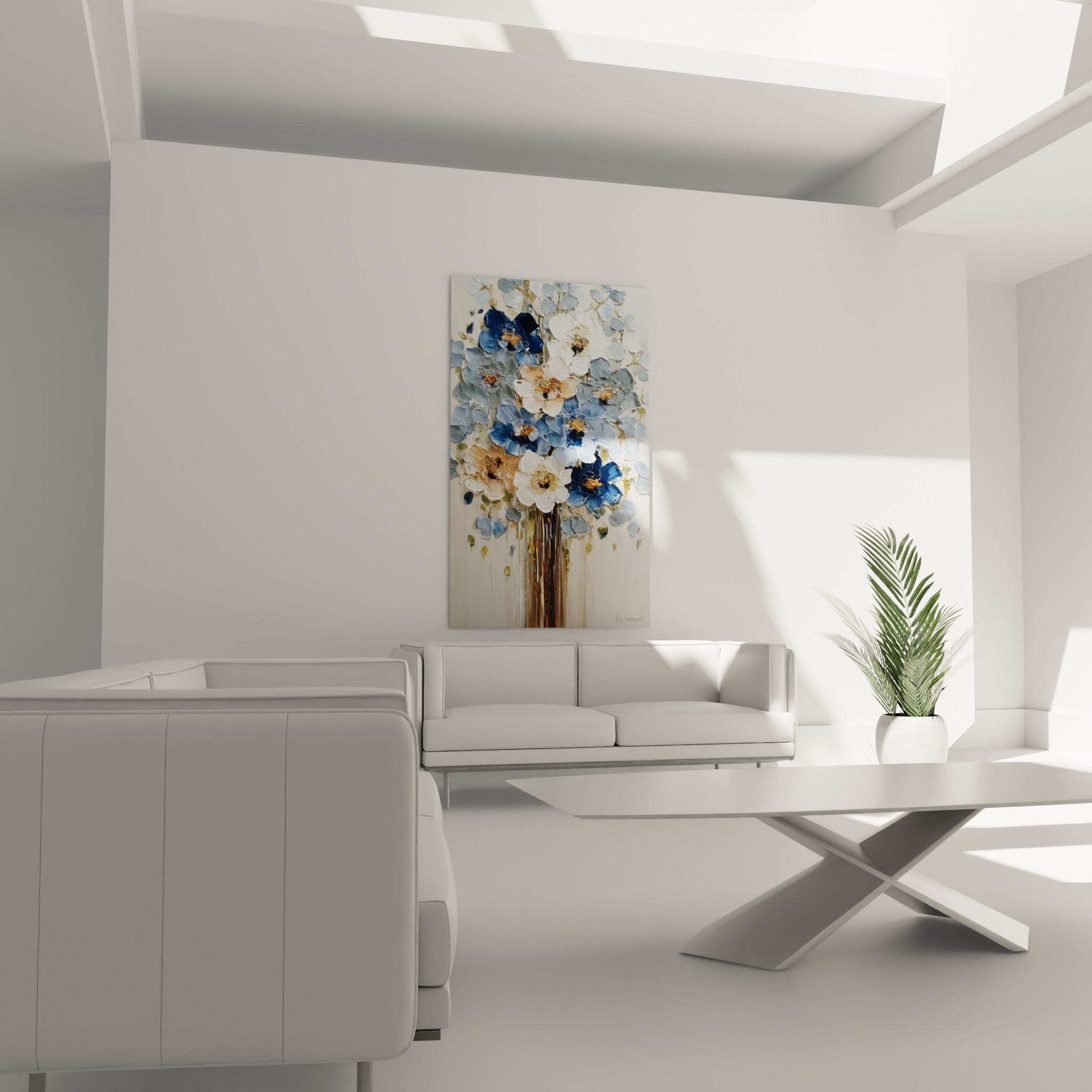 Composition florale bleu pastel et ocre suspendue au-dessus d'un canapé dans un salon lumineux