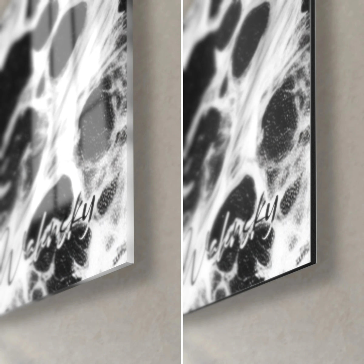 Tableau flots abstraits noir et blanc, coin bas droit : verre acrylique brillant à gauche, Dibond mat à droite