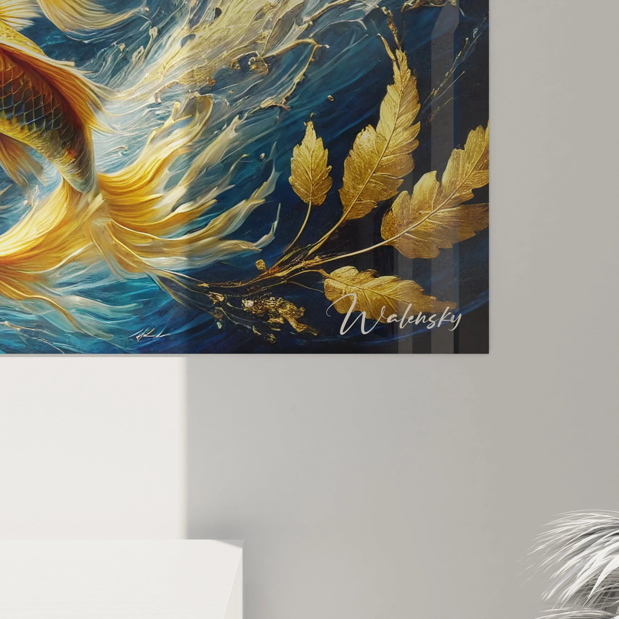 tableau poisson en gros plan révèle les détails saisissants des poissons dorés flottant dans l’eau. Leur mouvement fluide et les feuilles dorées créent une ambiance élégante et immersive.