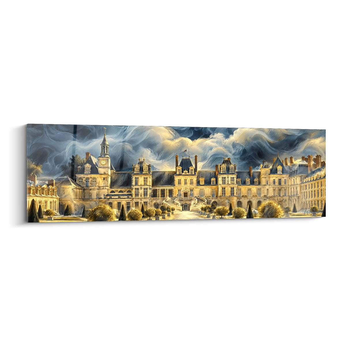 Château de Fontainebleau doré sous nuages bleu marine tourbillonnants, façade et jardin symétrique